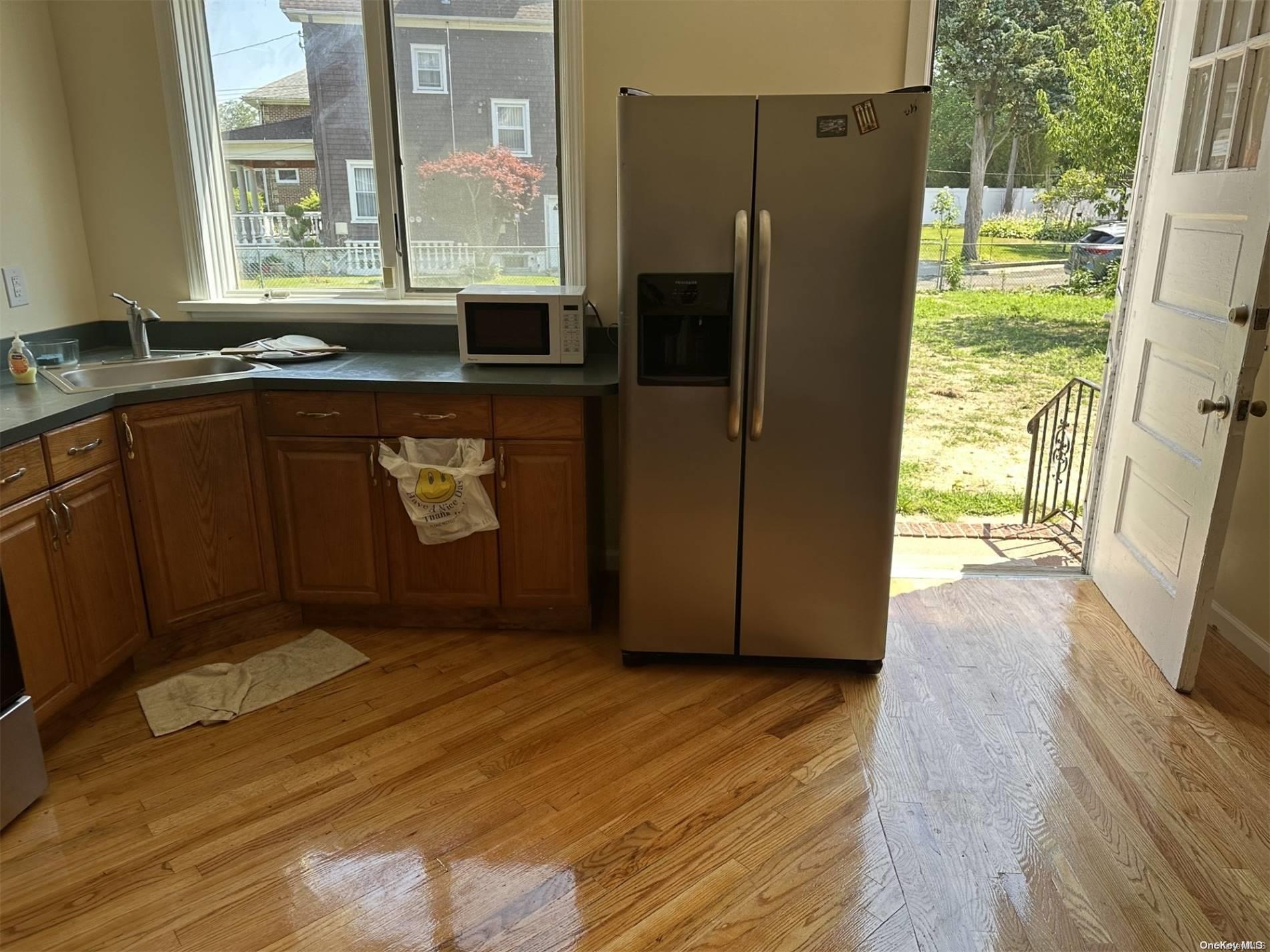 27-01 Bayswater Avenue Far Rockaway Far Rockaway, NY 11691