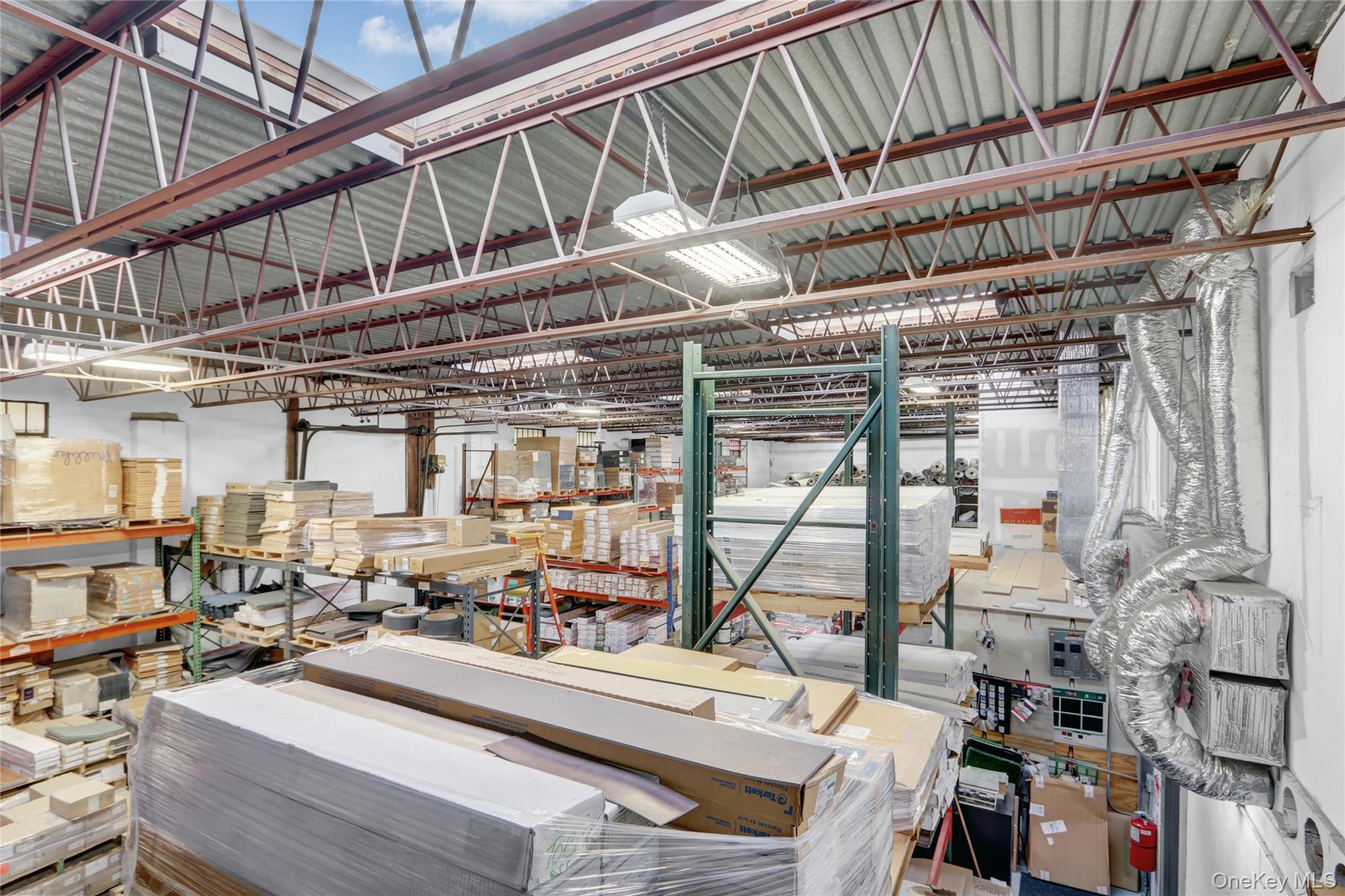 665 Commercial Avenue Garden City Garden City NY 11530