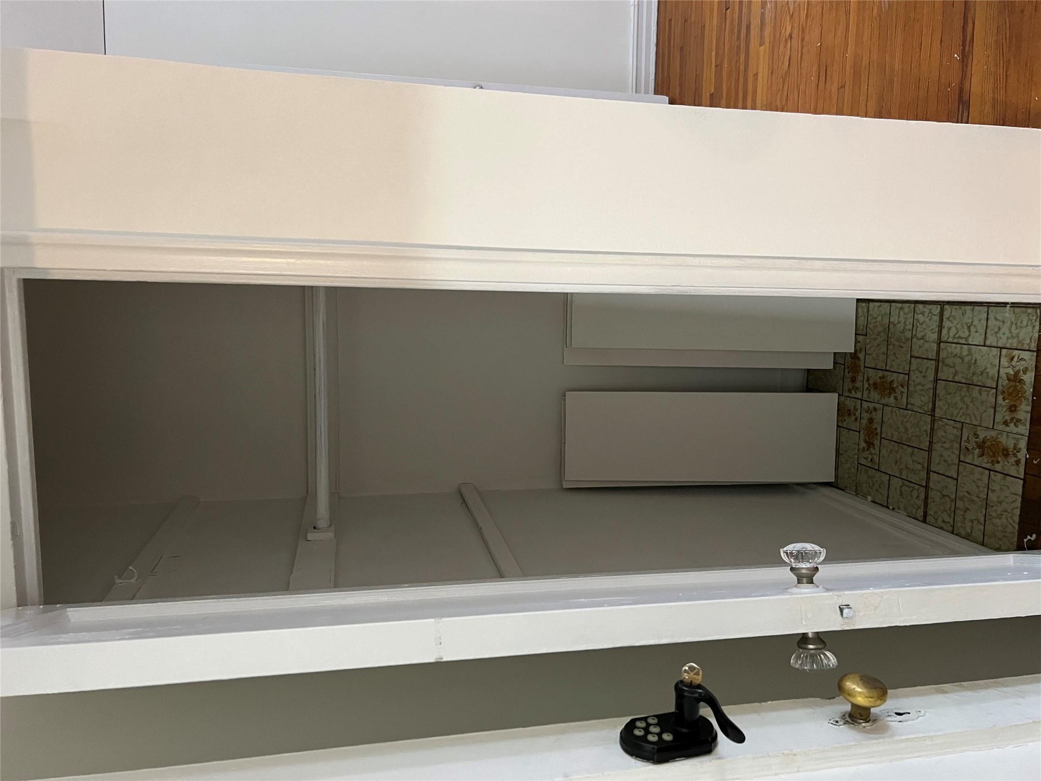 35-35 75th Street Apartment 127 Street 127 Jackson Heights Jackson Heights, NY 11372