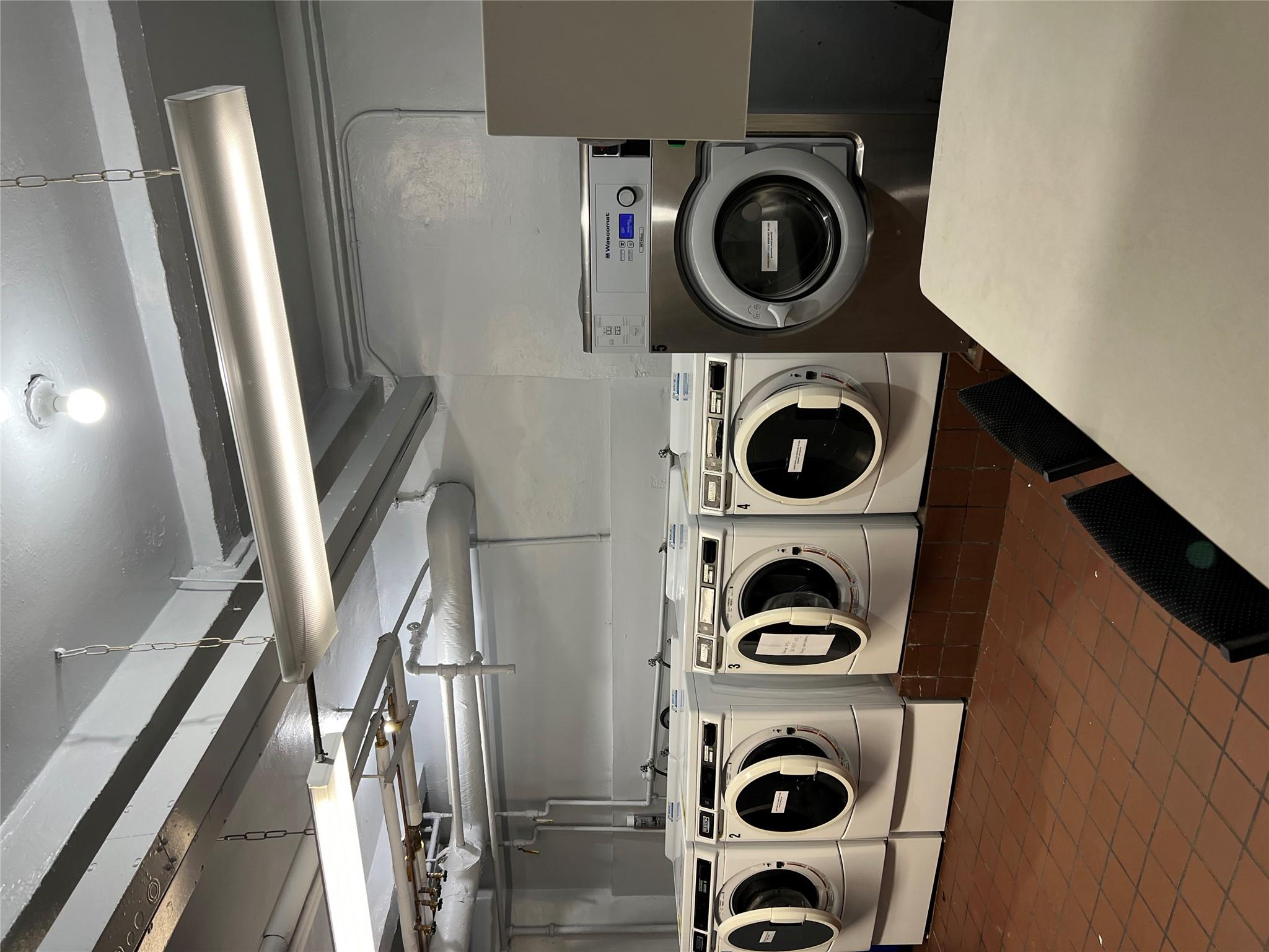 35-35 75th Street Apartment 127 Street 127 Jackson Heights Jackson Heights, NY 11372