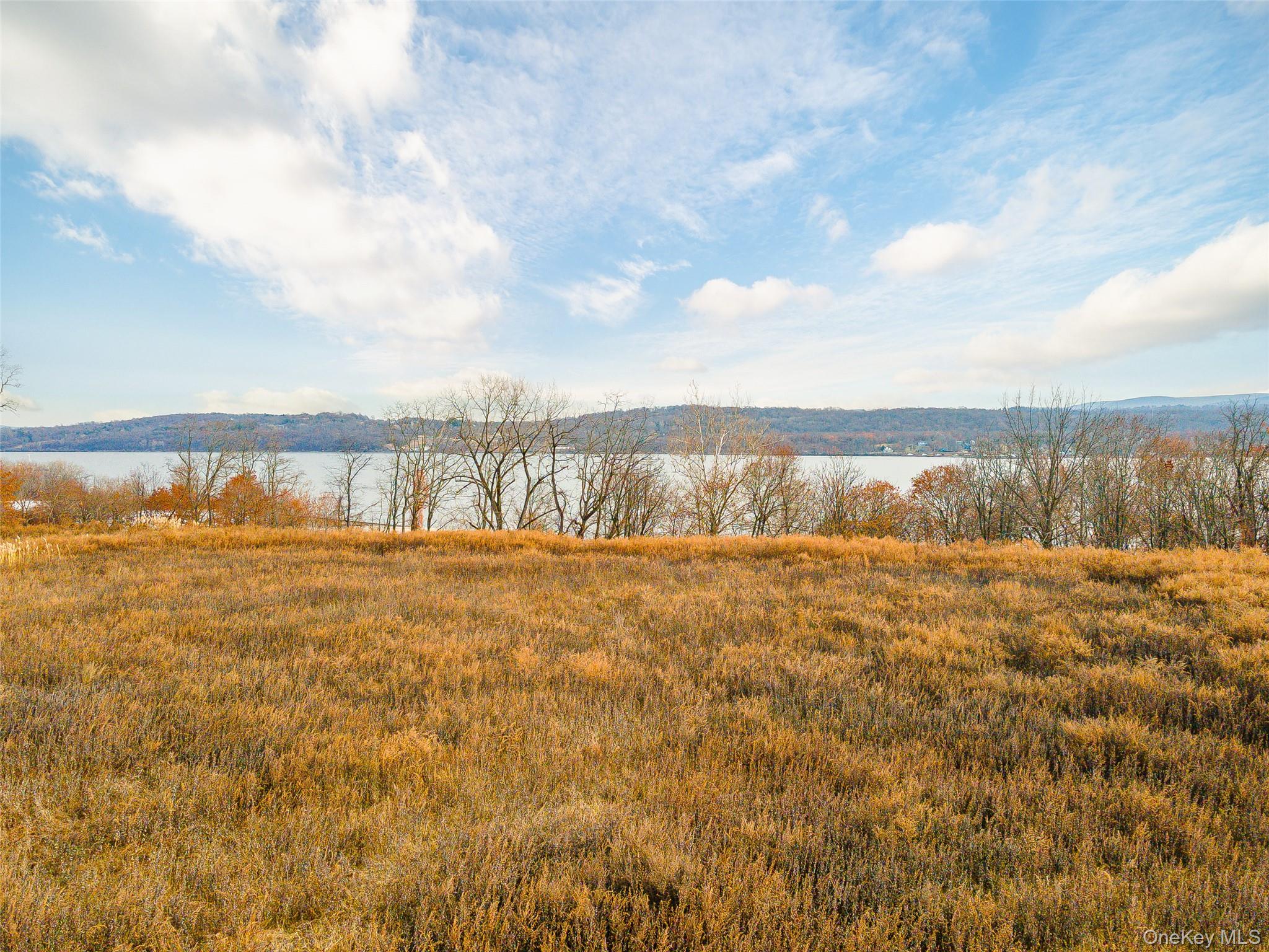 Oak St & River Rd Road Out of NYC Newburgh, NY 12550