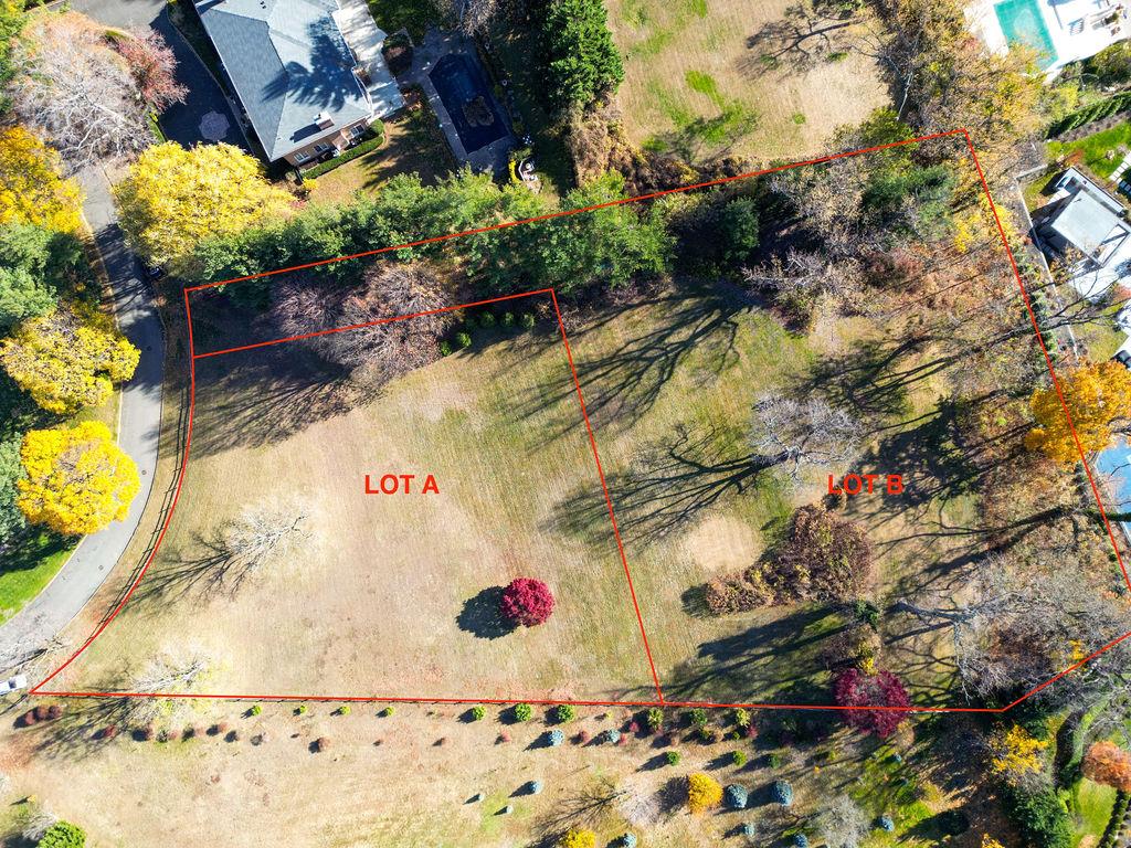 16-B Hamptworth Drive Great Neck Great Neck NY 11024