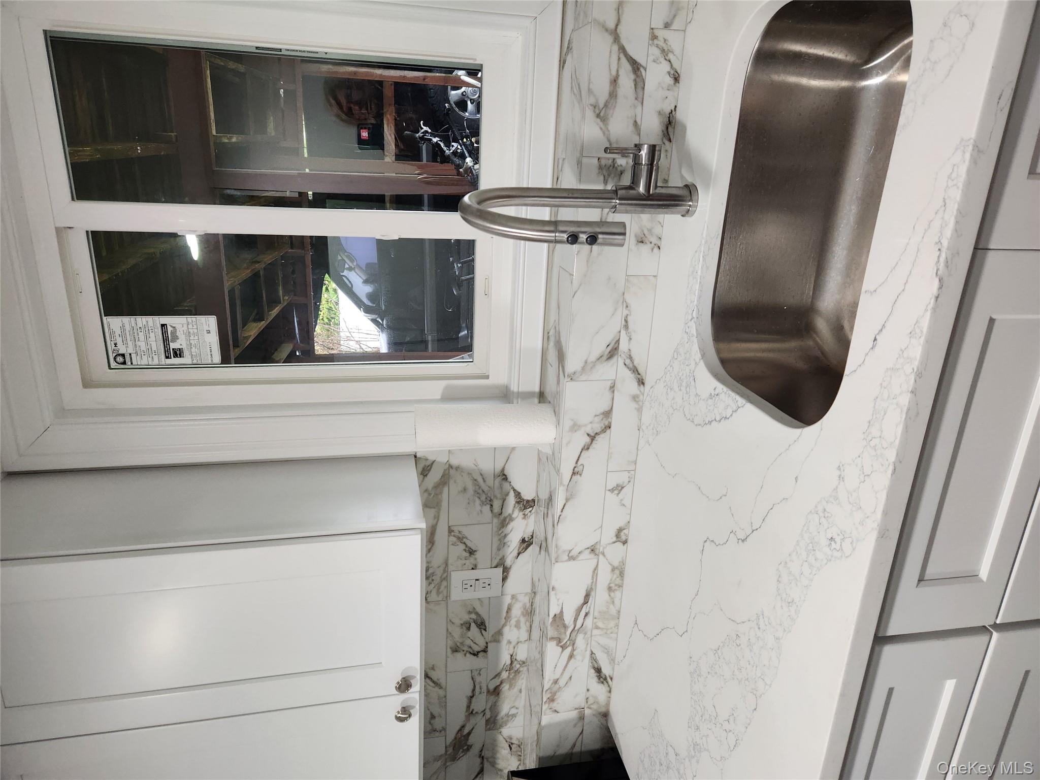 27 Estates Lane Shoreham Shoreham, NY 11786