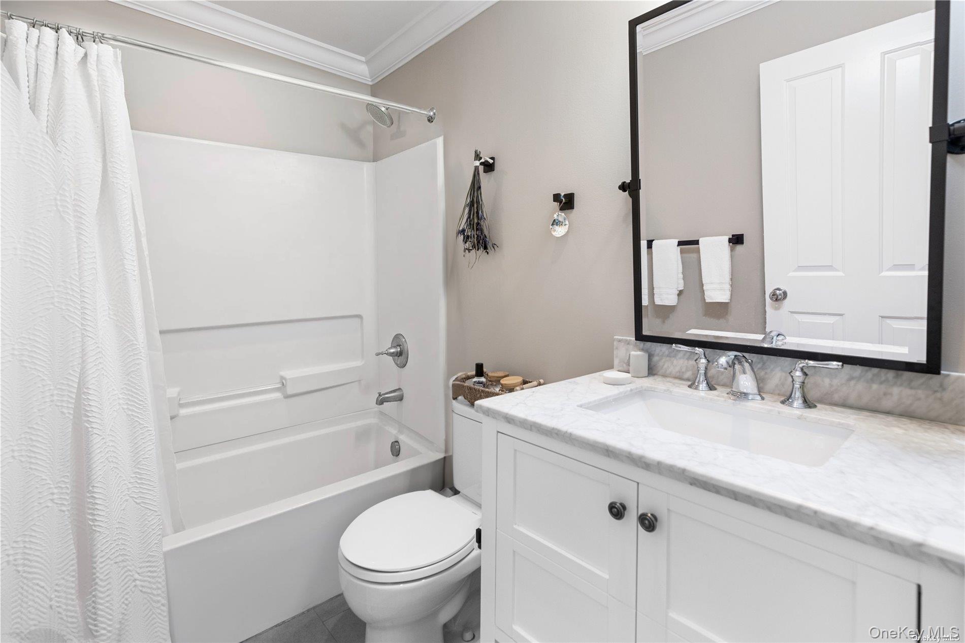 29 Missapoque Avenue Southampton Southampton, NY 11968