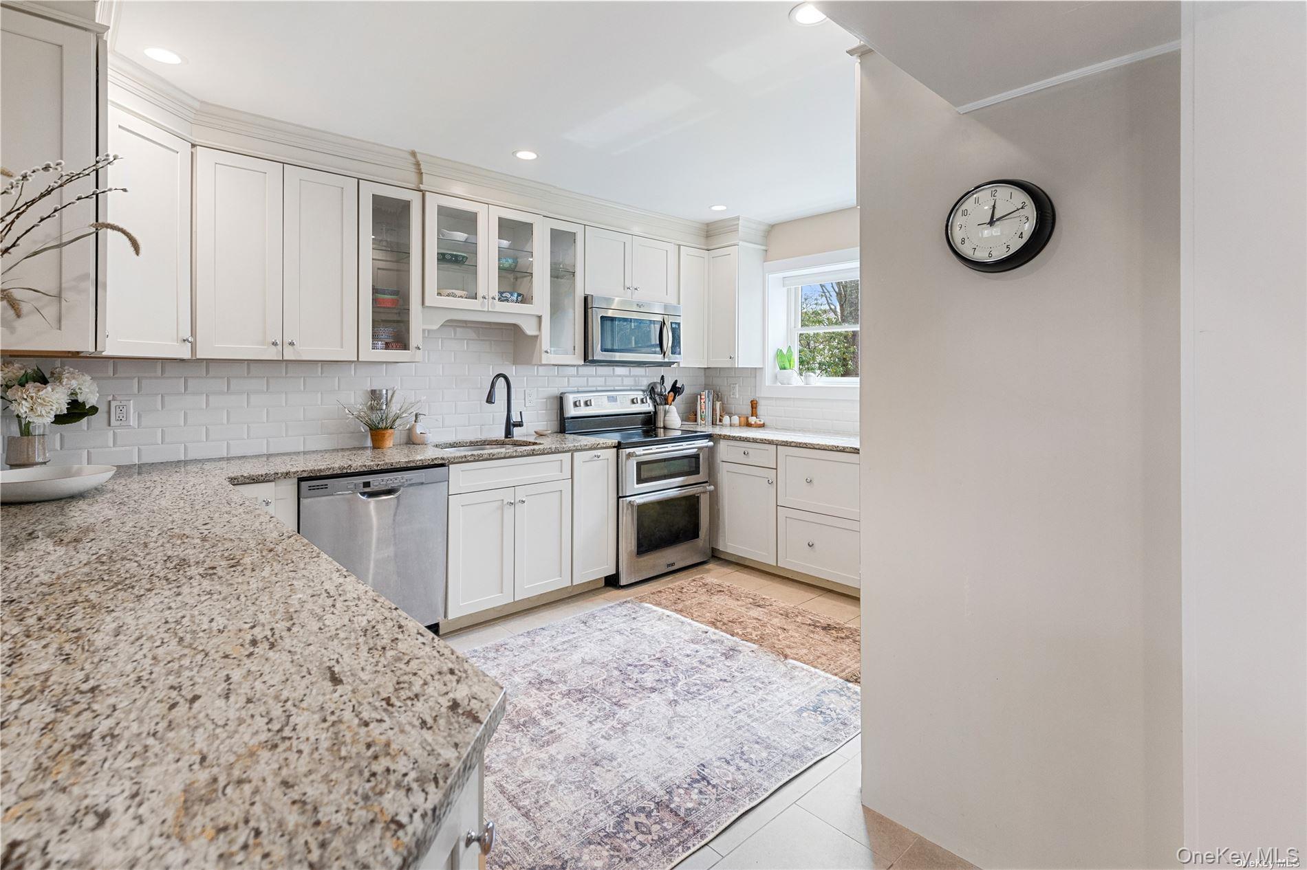 29 Missapoque Avenue Southampton Southampton, NY 11968