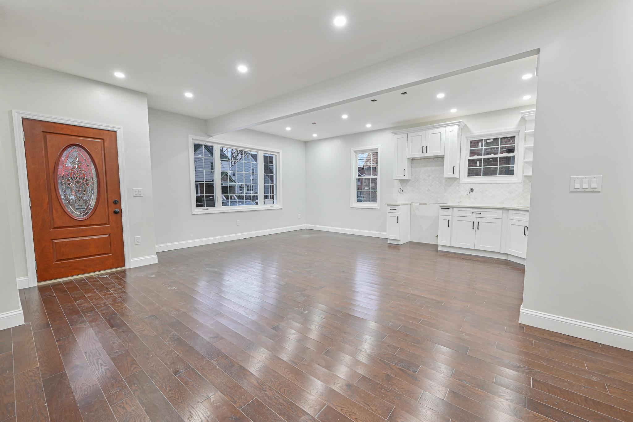 172-38 Brocher Road Jamaica Jamaica NY 11434