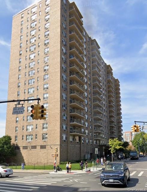 4140 Union Street, Apt 18-J, Flushing, NY 11355