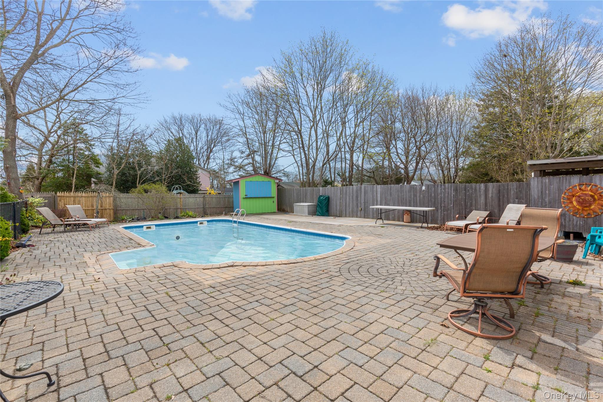 7 Suffolk Road Hampton Bays Hampton Bays NY 11946