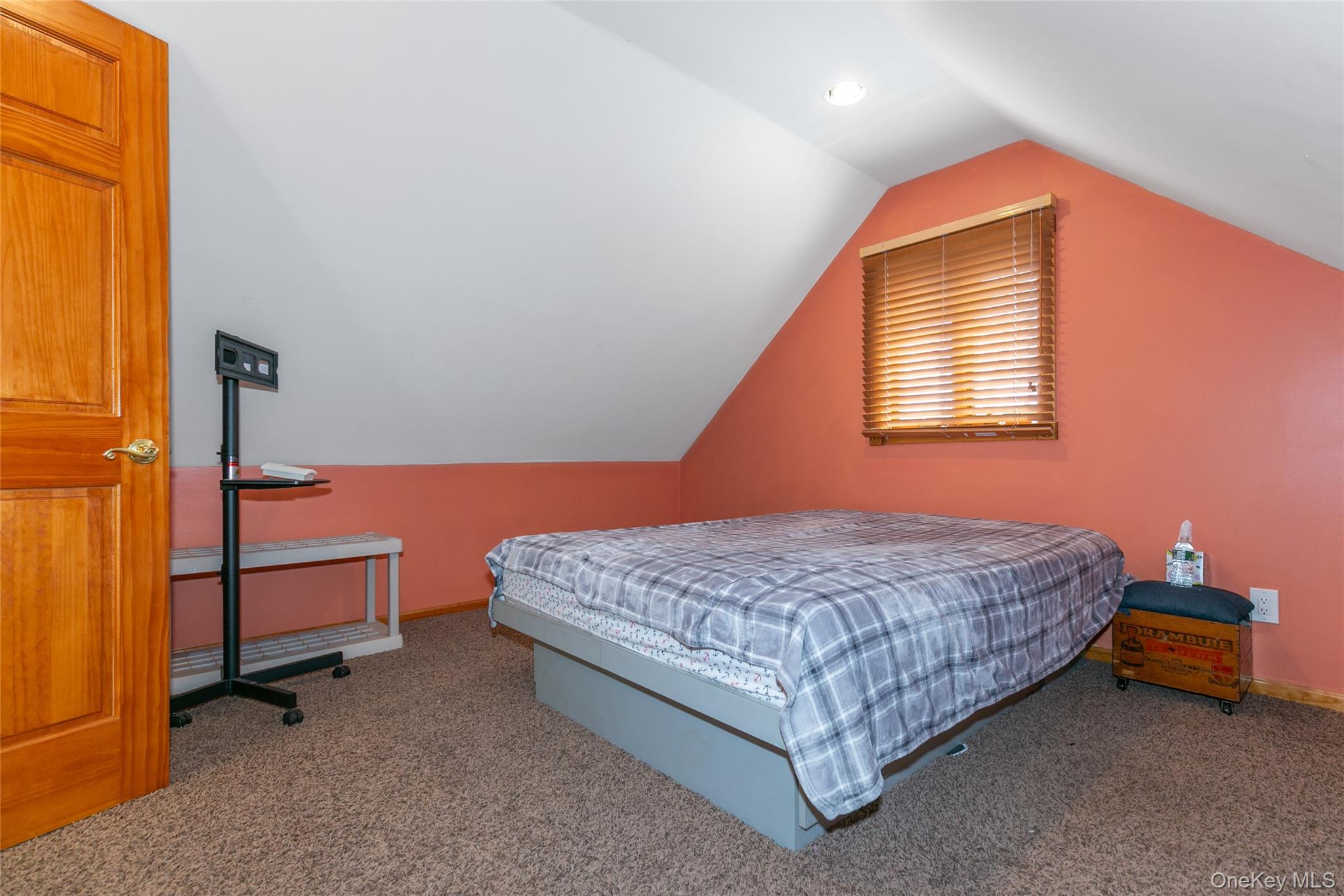 7 Suffolk Road Hampton Bays Hampton Bays NY 11946