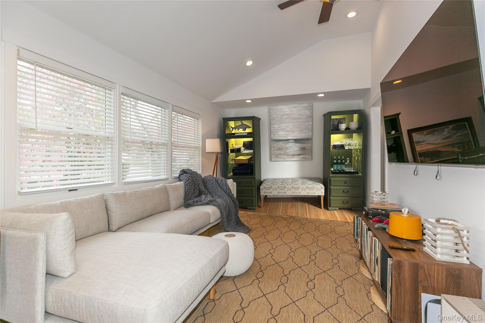 7 Suffolk Road Hampton Bays Hampton Bays NY 11946