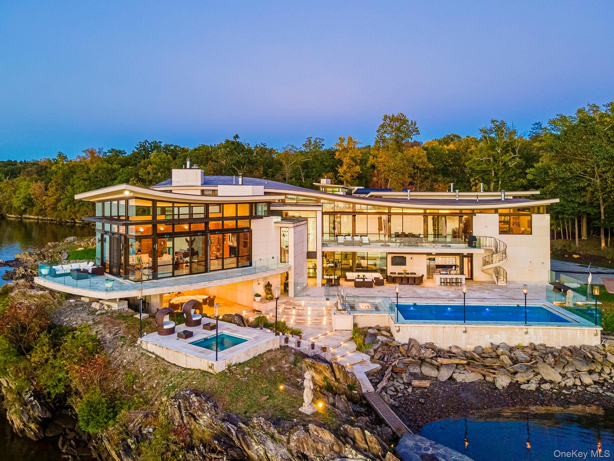 46 Ledgerock Lane Out of NYC Hyde Park, NY 12538