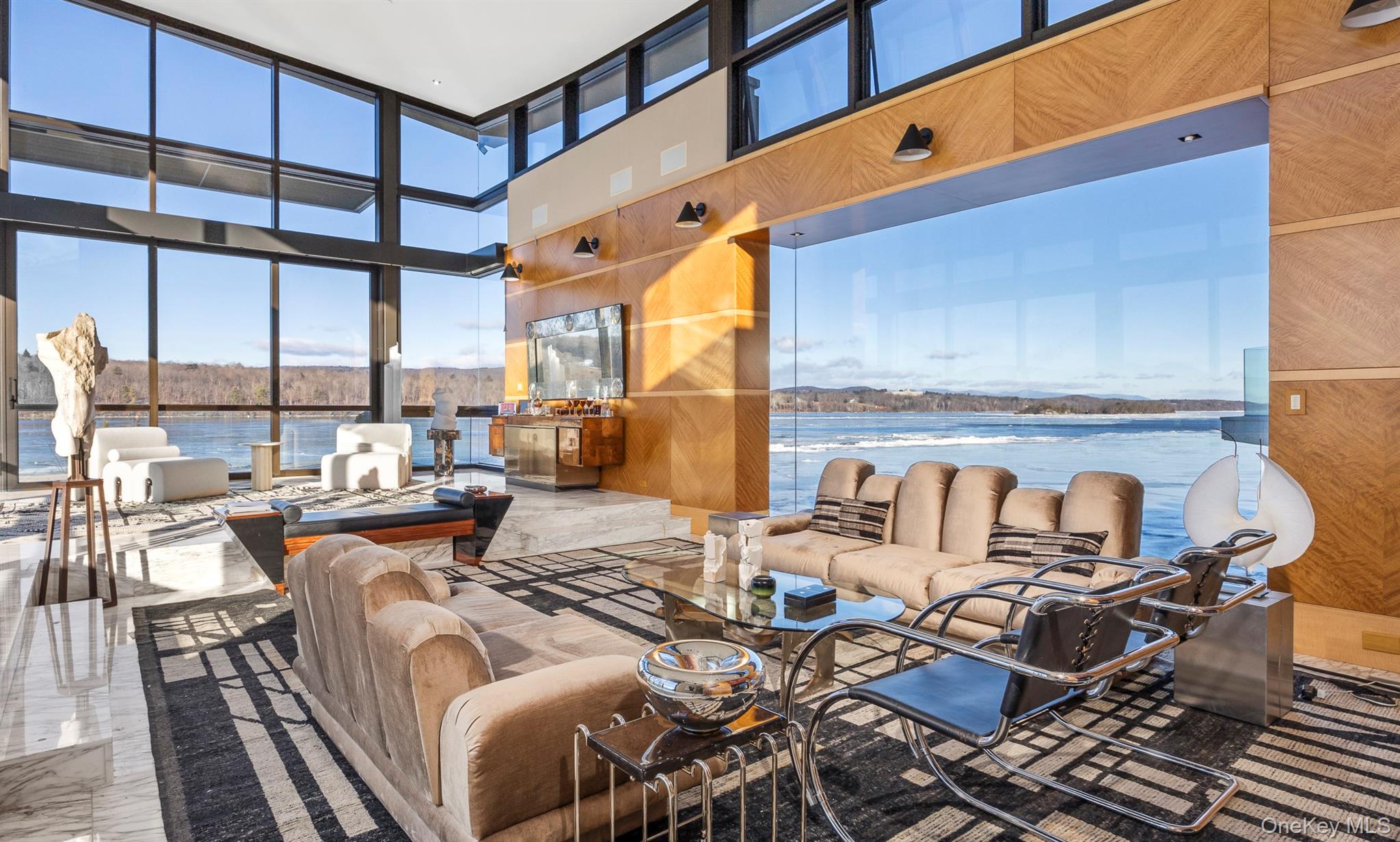 46 Ledgerock Lane Out of NYC Hyde Park, NY 12538