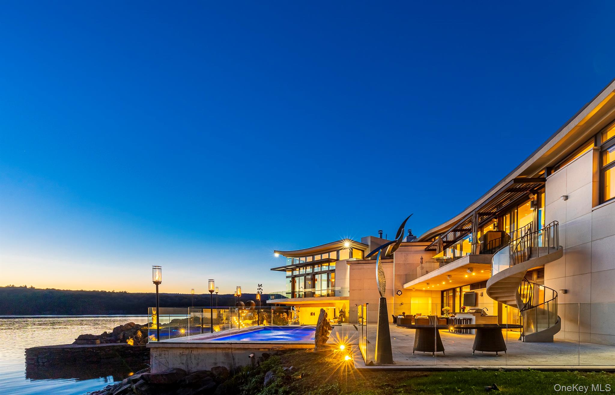 46 Ledgerock Lane Out of NYC Hyde Park, NY 12538