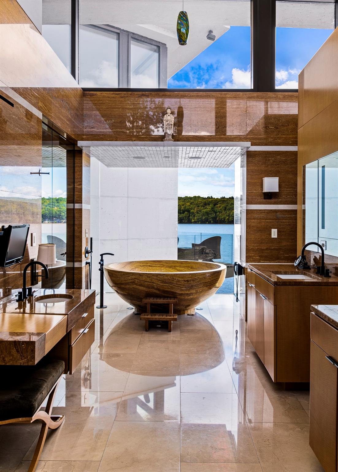 46 Ledgerock Lane Out of NYC Hyde Park, NY 12538