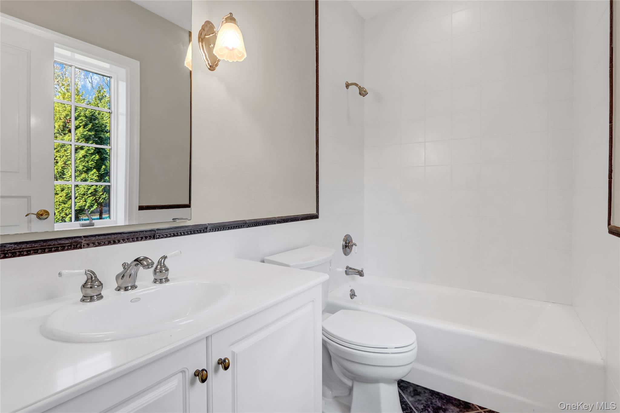 117 Centre Island Road Centre Island Centre Island, NY 11771