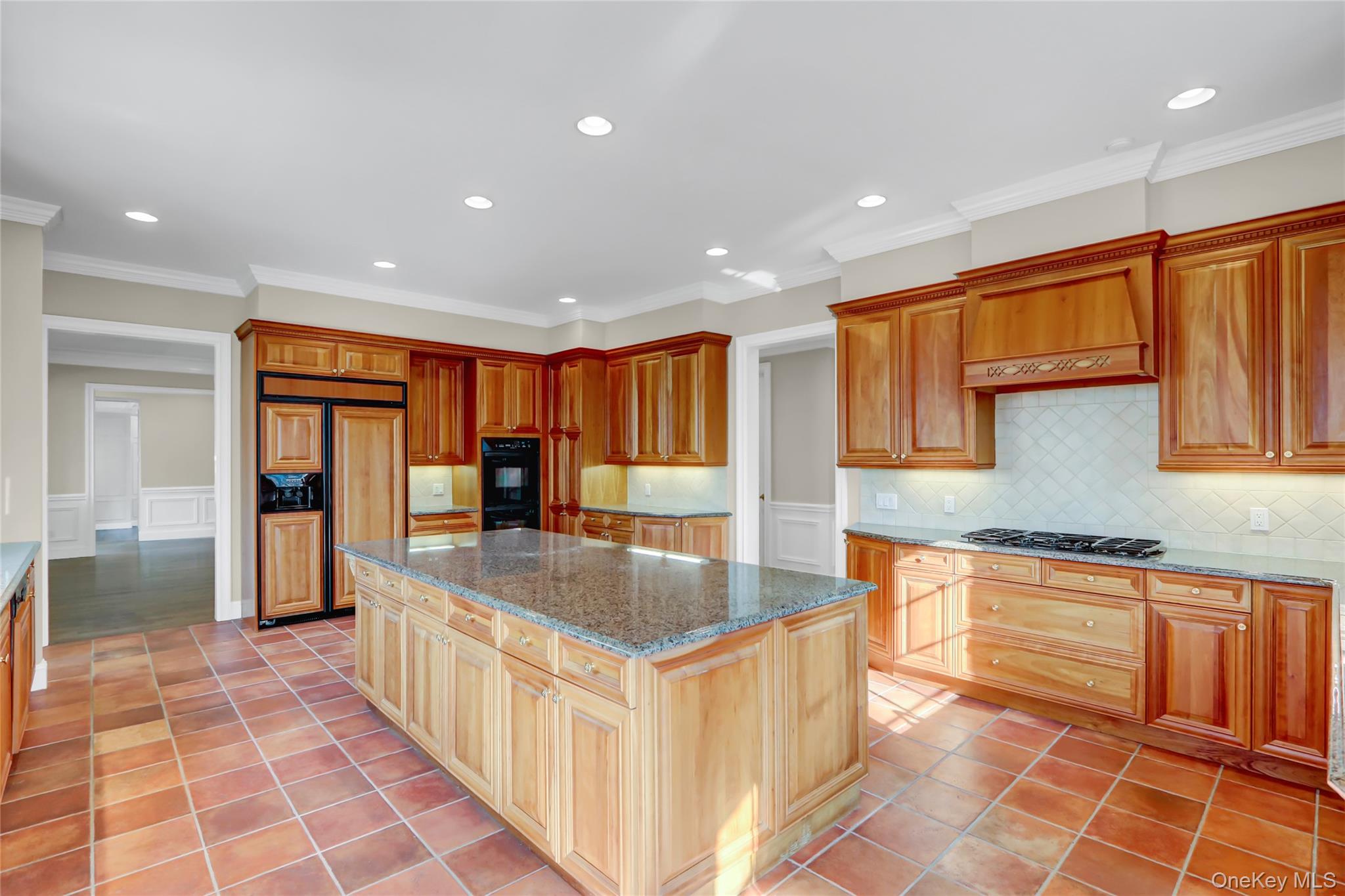 117 Centre Island Road Centre Island Centre Island, NY 11771