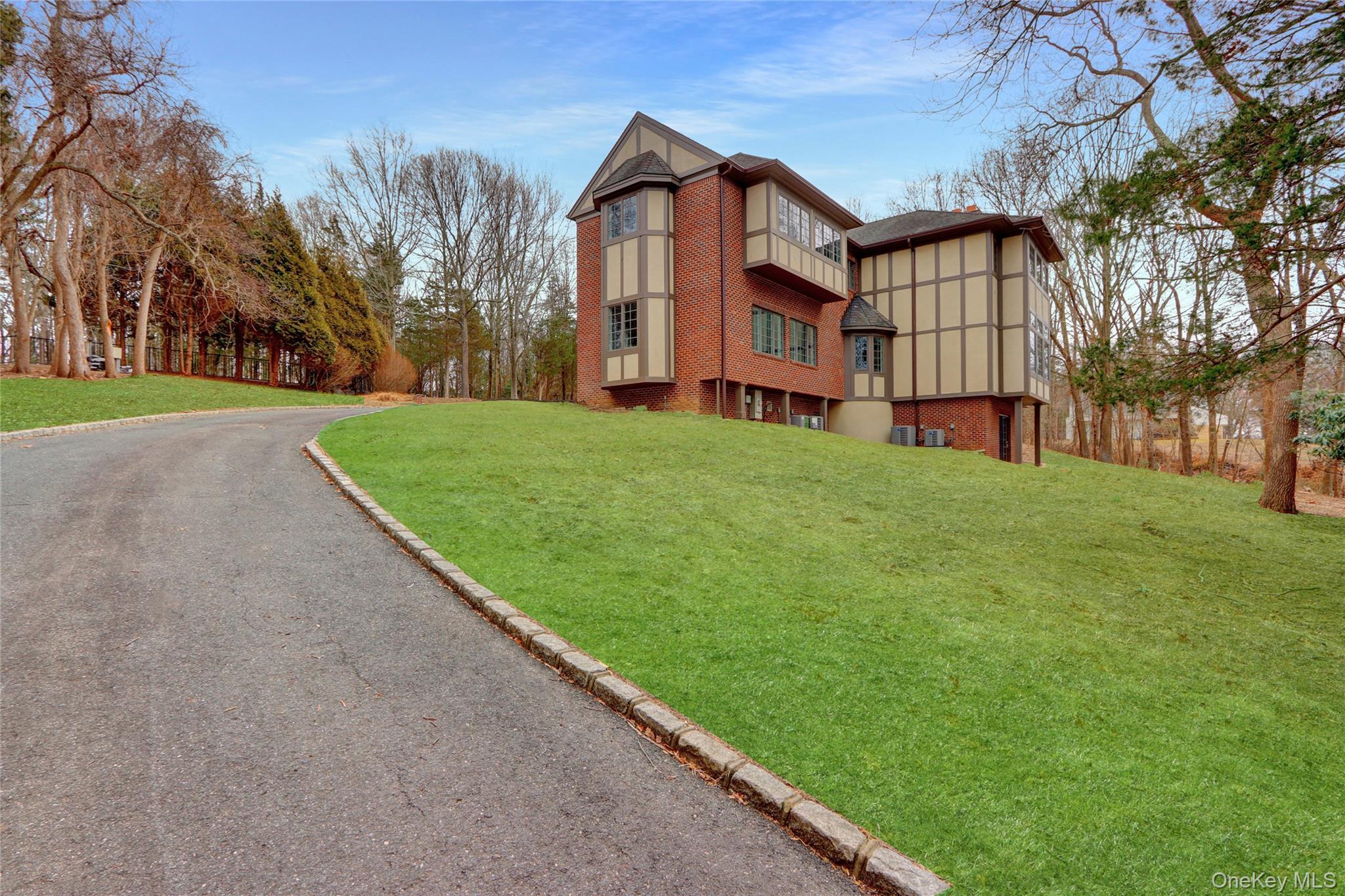 117 Centre Island Road Centre Island Centre Island, NY 11771