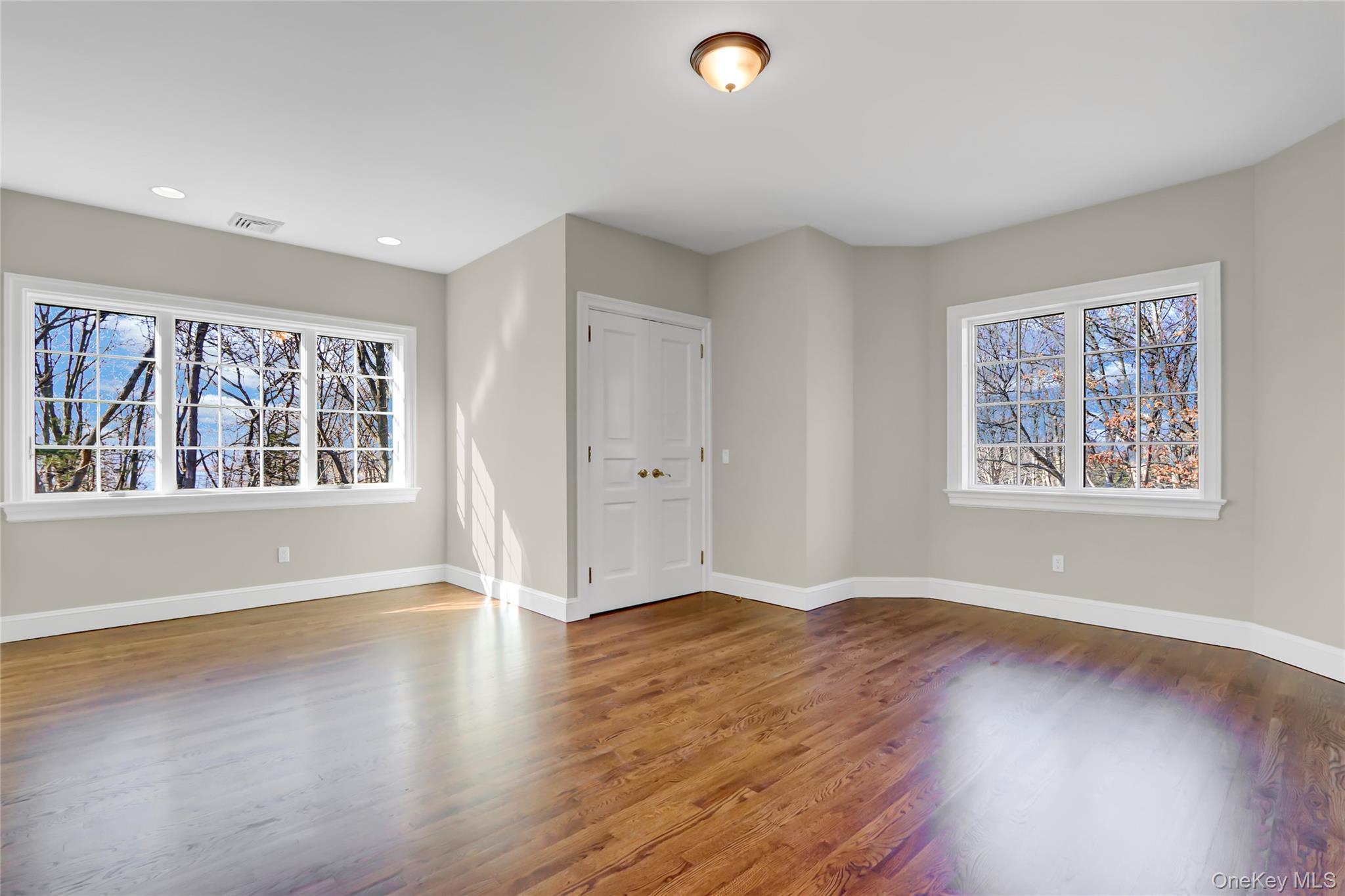 117 Centre Island Road Centre Island Centre Island, NY 11771