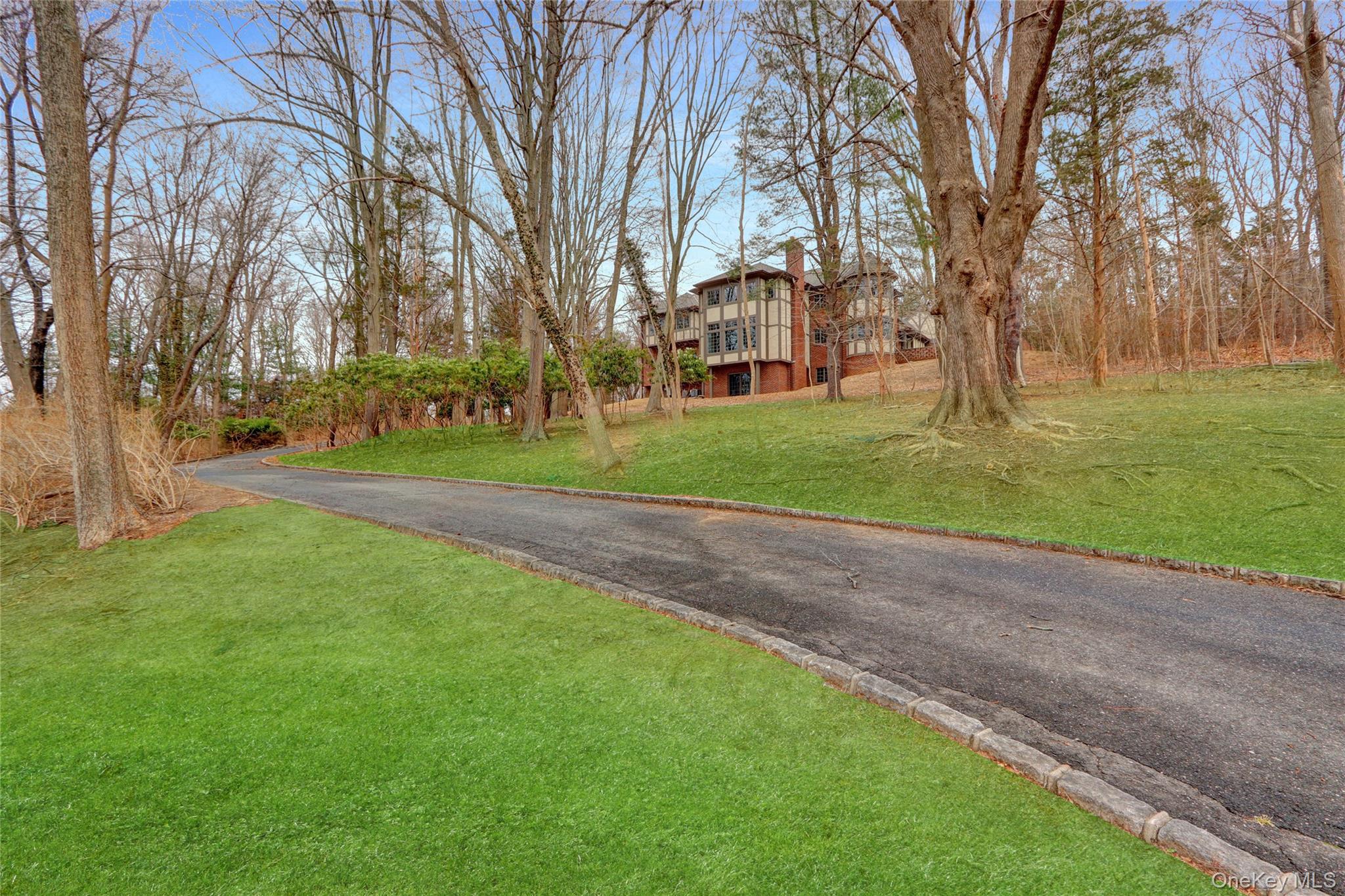 117 Centre Island Road Centre Island Centre Island, NY 11771