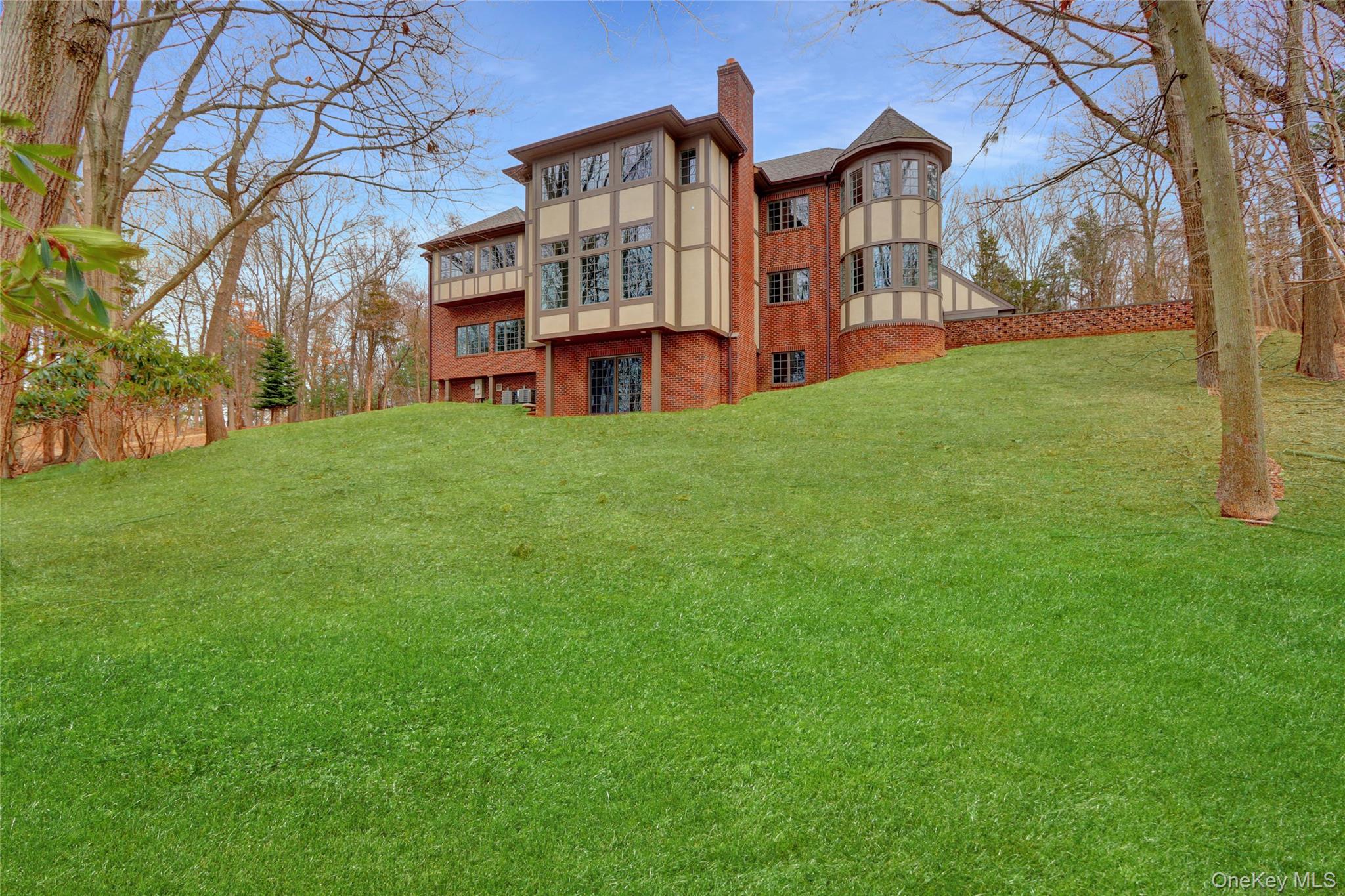 117 Centre Island Road Centre Island Centre Island, NY 11771