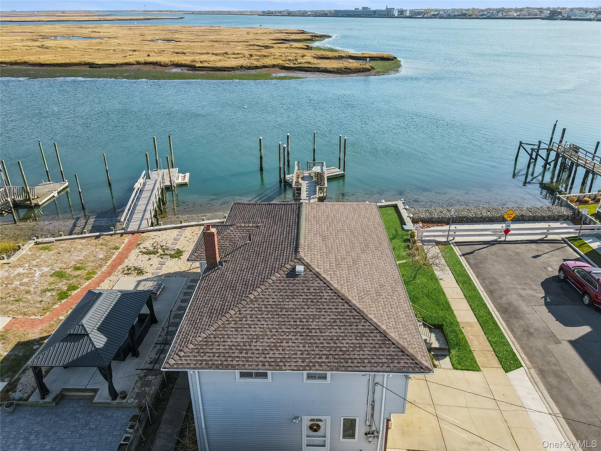 255 Delaware Avenue Island Park Island Park, NY 11558