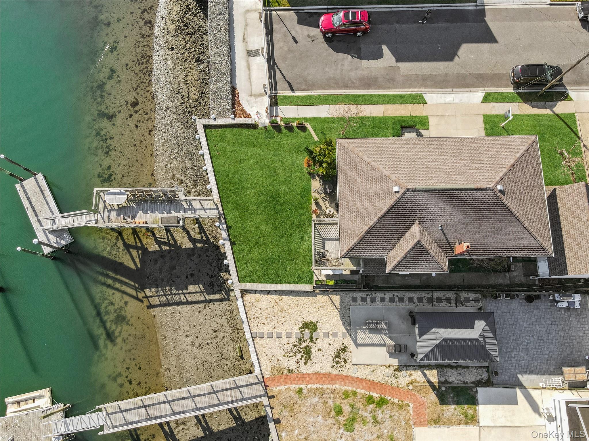 255 Delaware Avenue Island Park Island Park, NY 11558