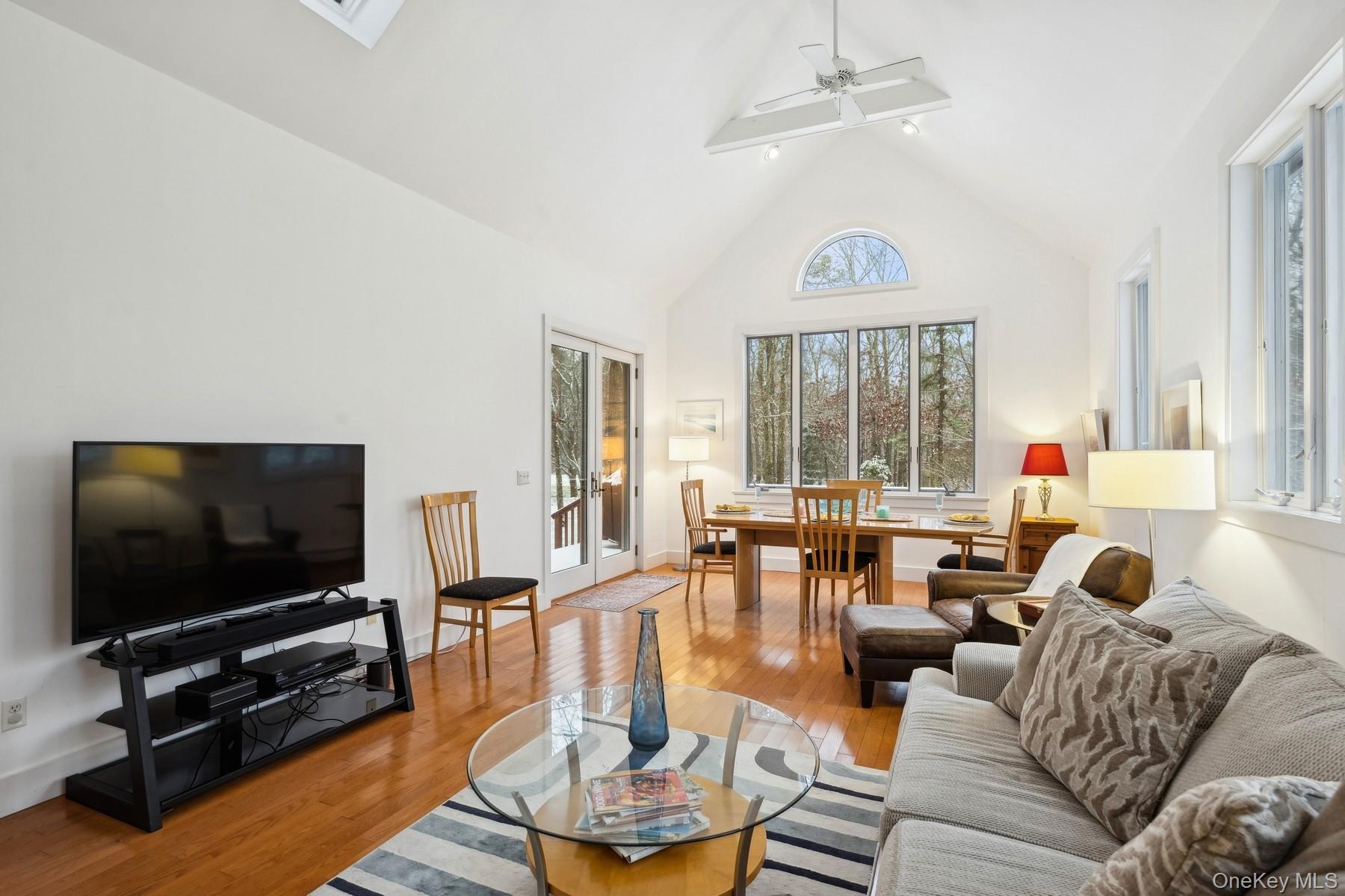 12 Hildreth Road Hampton Bays Hampton Bays, NY 11946