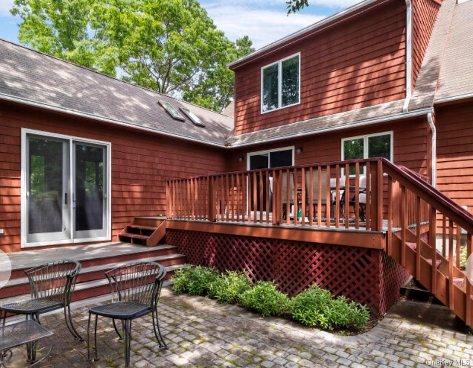 12 Hildreth Road Hampton Bays Hampton Bays, NY 11946