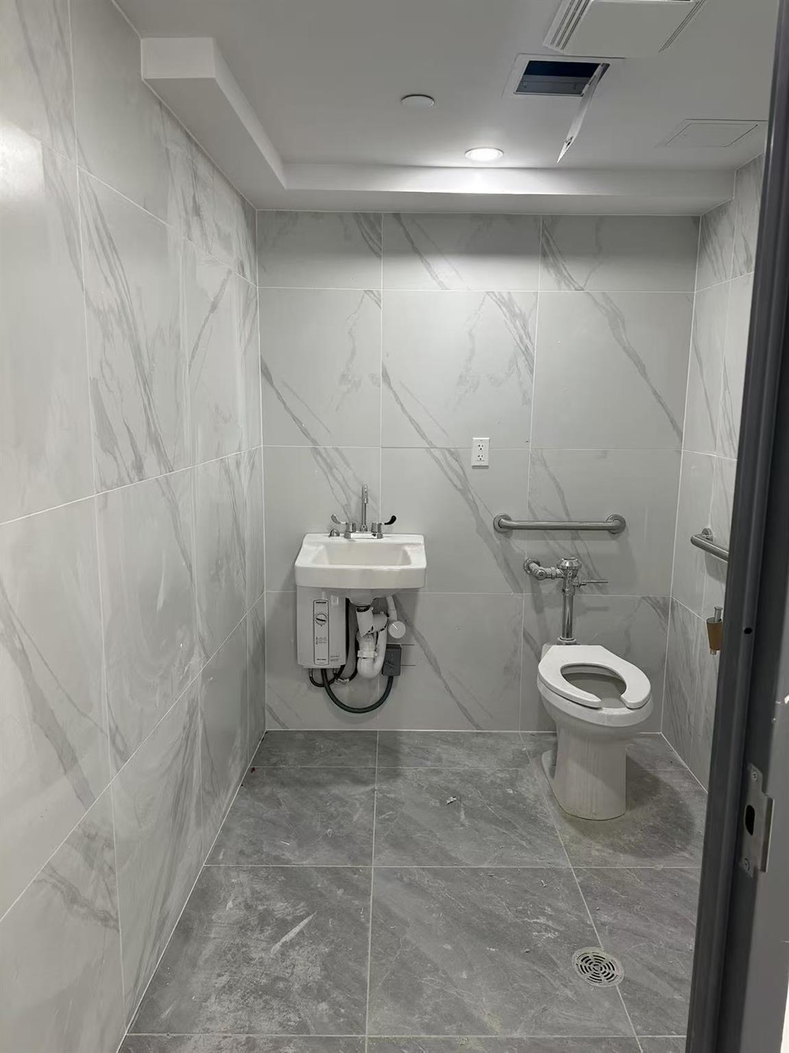 13680 41st Avenue 2-C Flushing Flushing, NY 11355