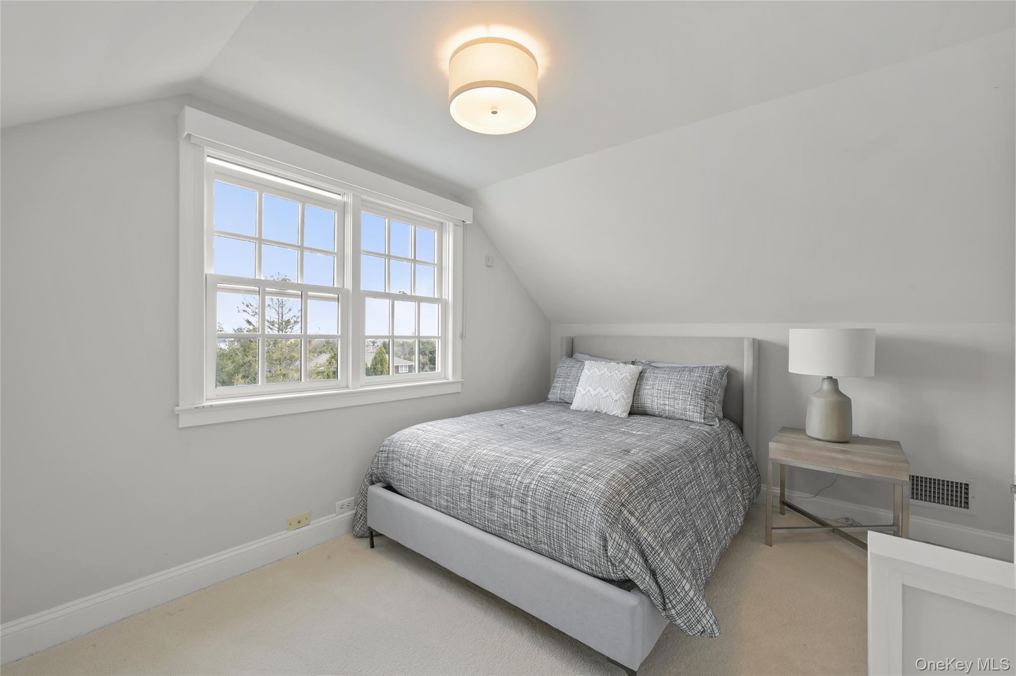 245 Oneck Lane Westhampton Beach Westhampton Beach, NY 11978