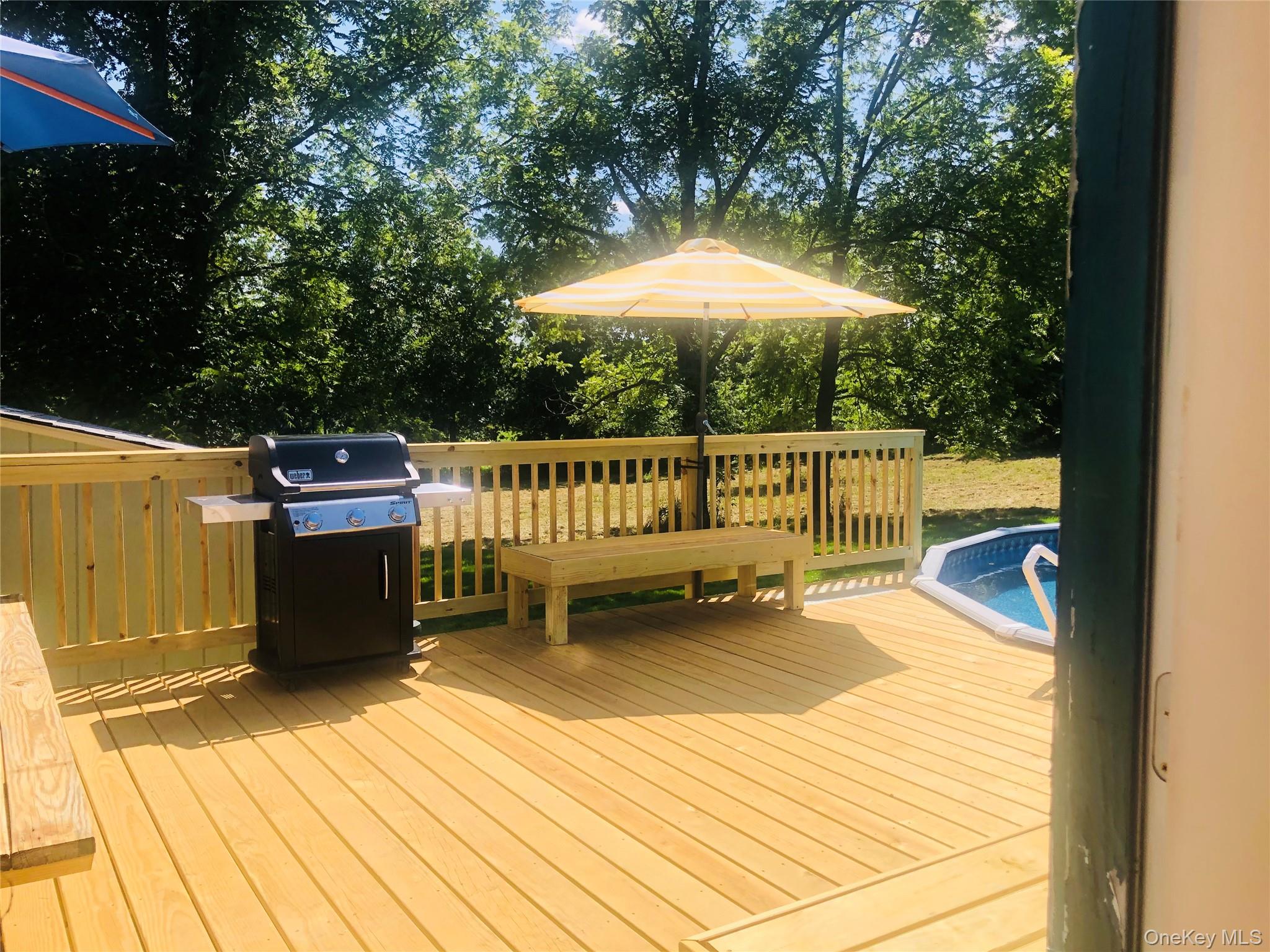 69 Lippincott Road Out of NYC Wallkill, NY 12589