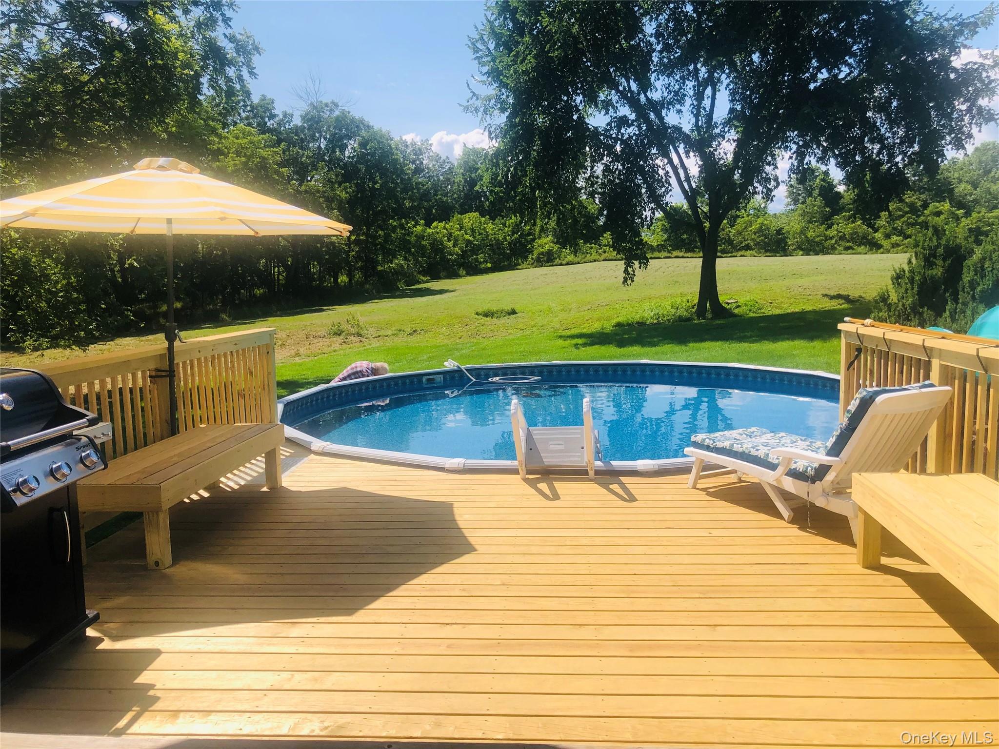 69 Lippincott Road Out of NYC Wallkill, NY 12589