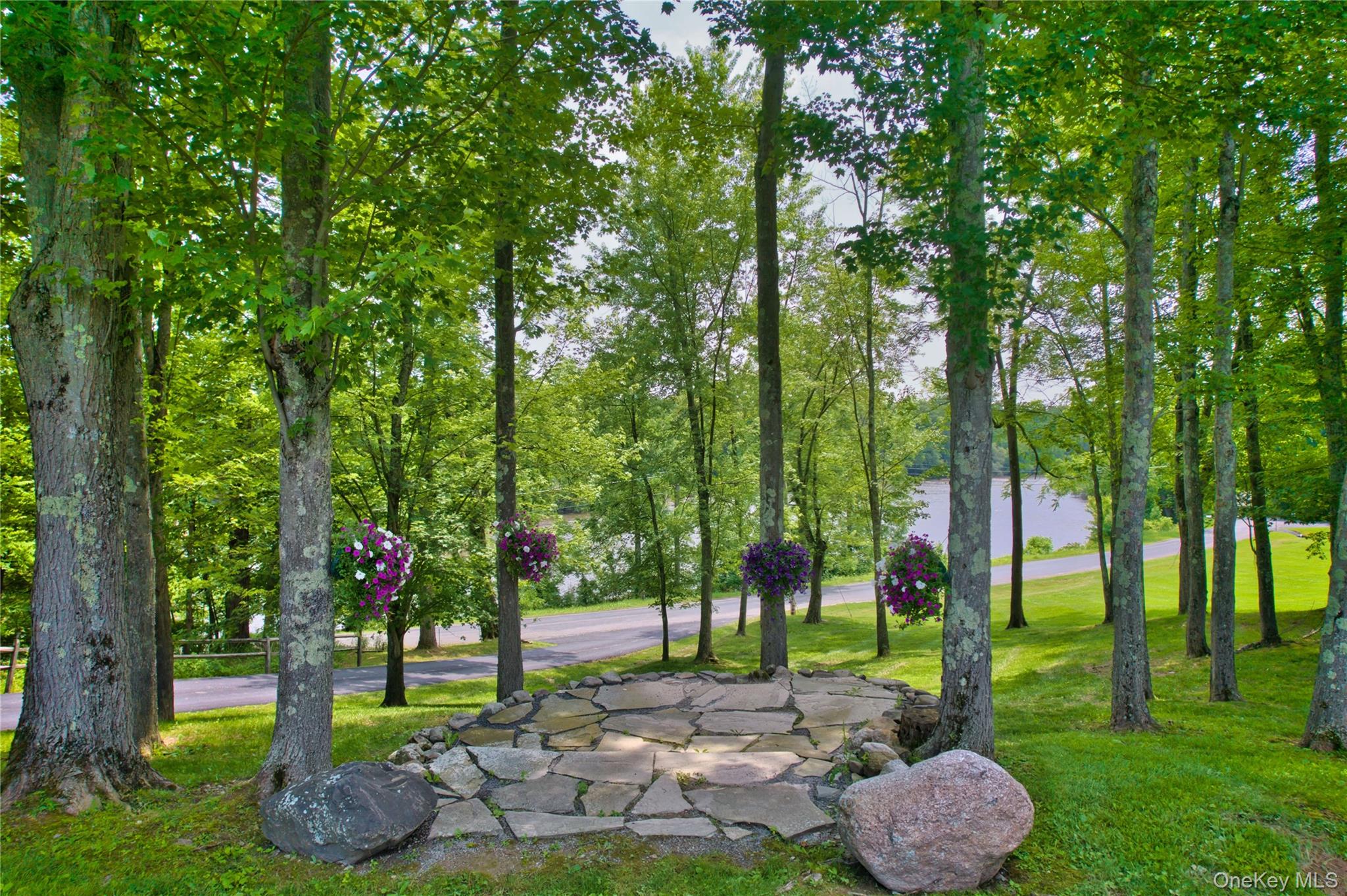 71 Lippincott Road Out of NYC Wallkill, NY 12589