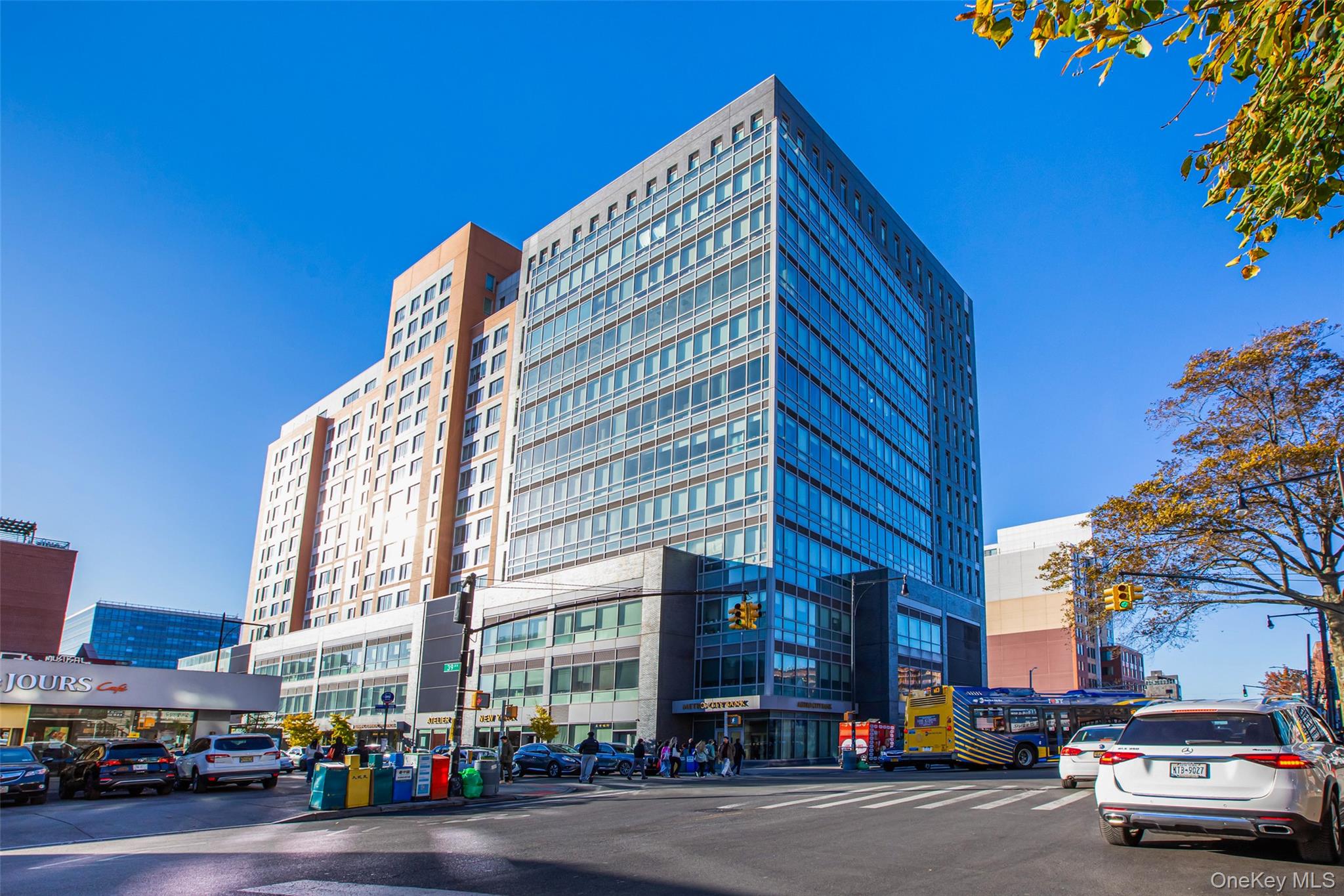 138-35 39th Avenue 17-H Flushing Flushing, NY 11354