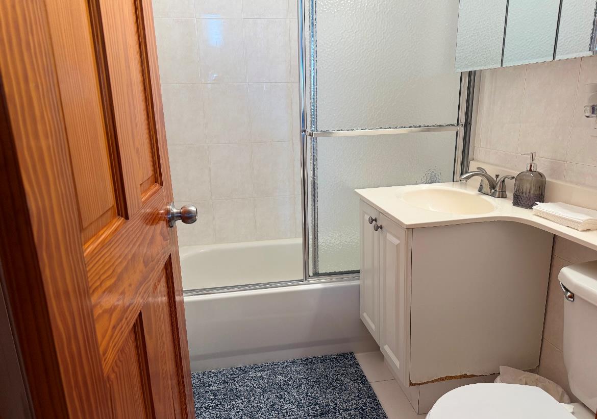 35-50 92nd Street Jackson Heights Jackson Heights, NY 11372