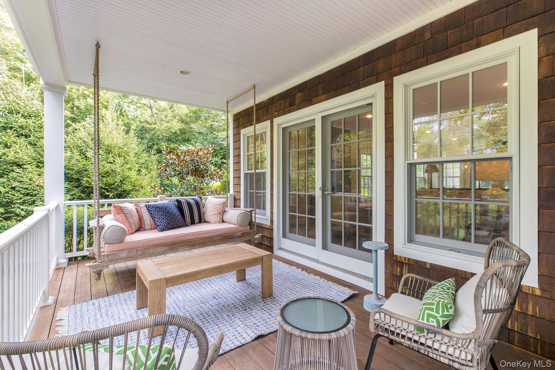 590 Soundview Av Extension Southold Southold, NY 11971