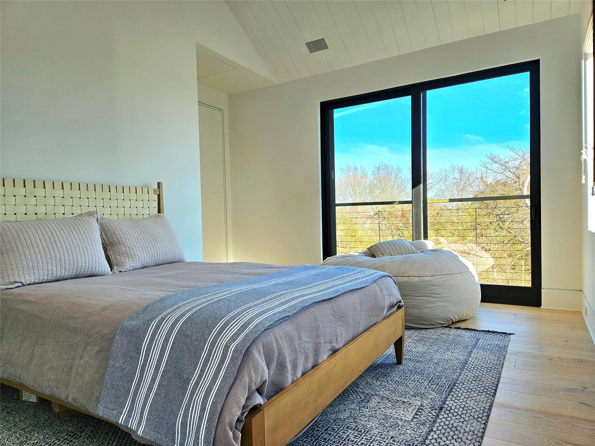 599 Peconic Bay Boulevard Jamesport Jamesport, NY 11947