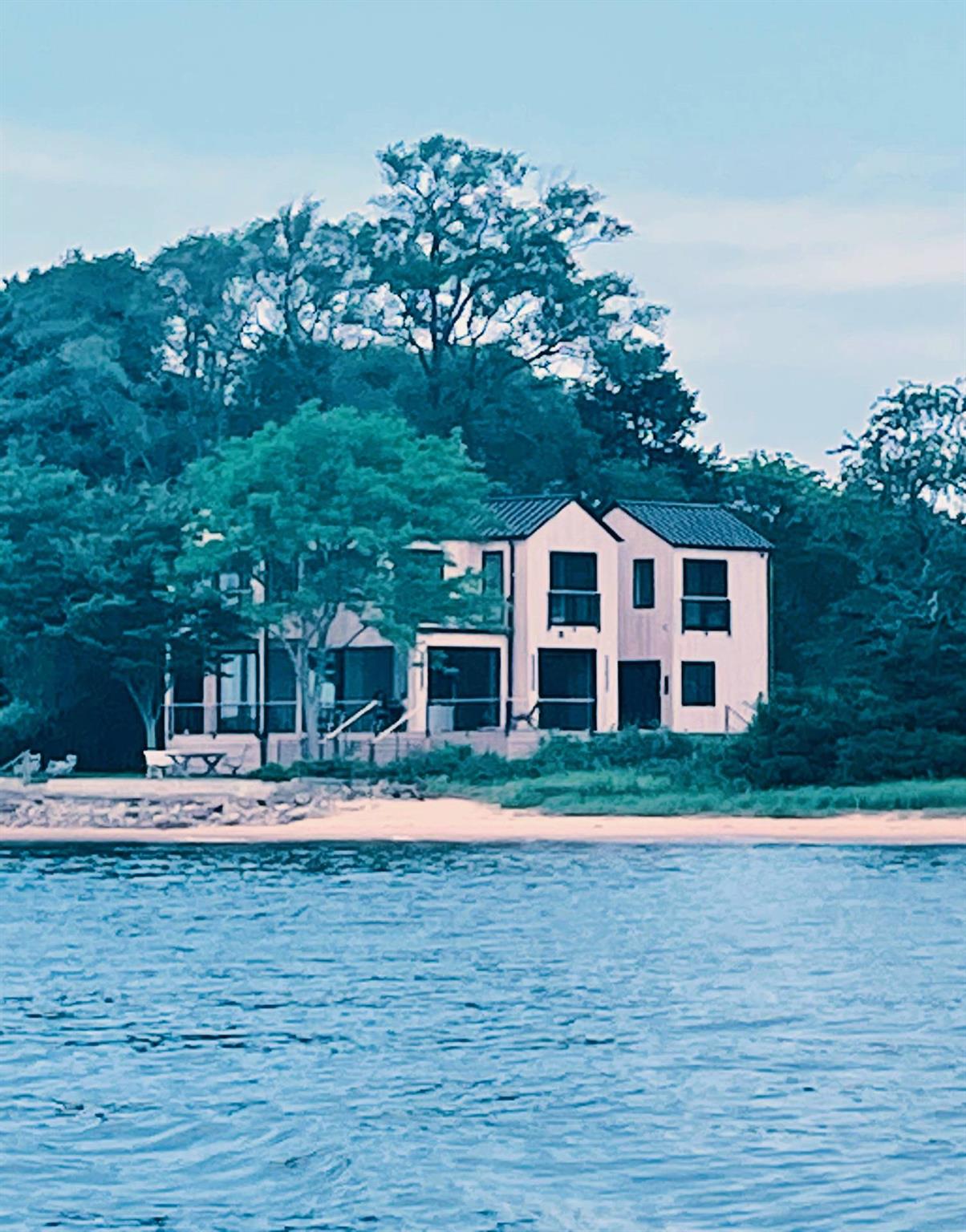 599 Peconic Bay Boulevard Jamesport Jamesport, NY 11947