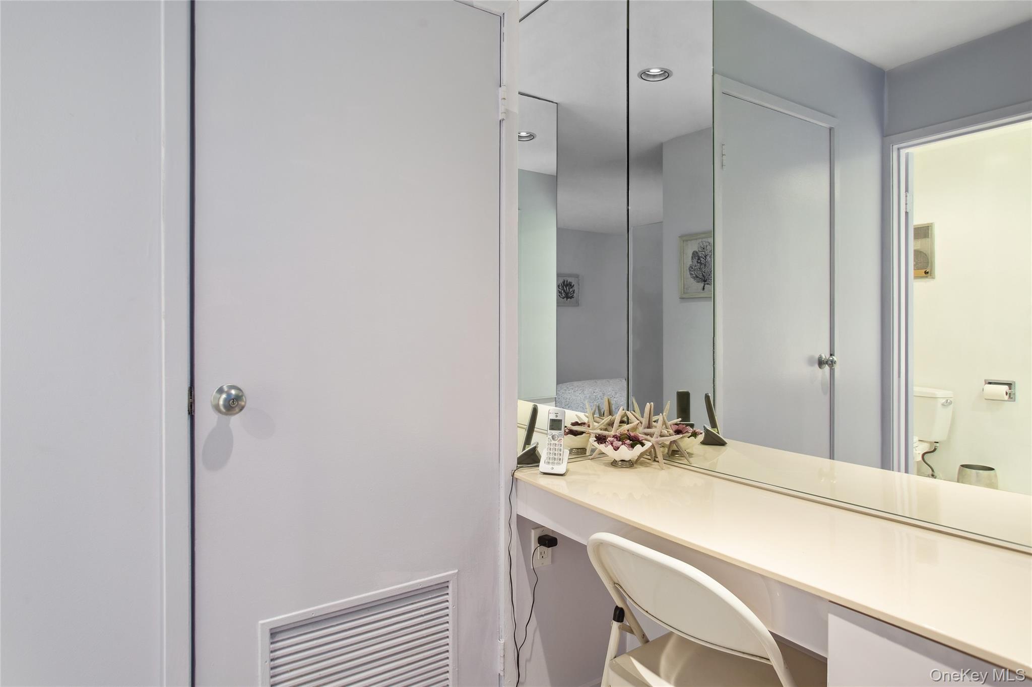 265 Dune Road 7-G Westhampton Beach Westhampton Beach, NY 11978