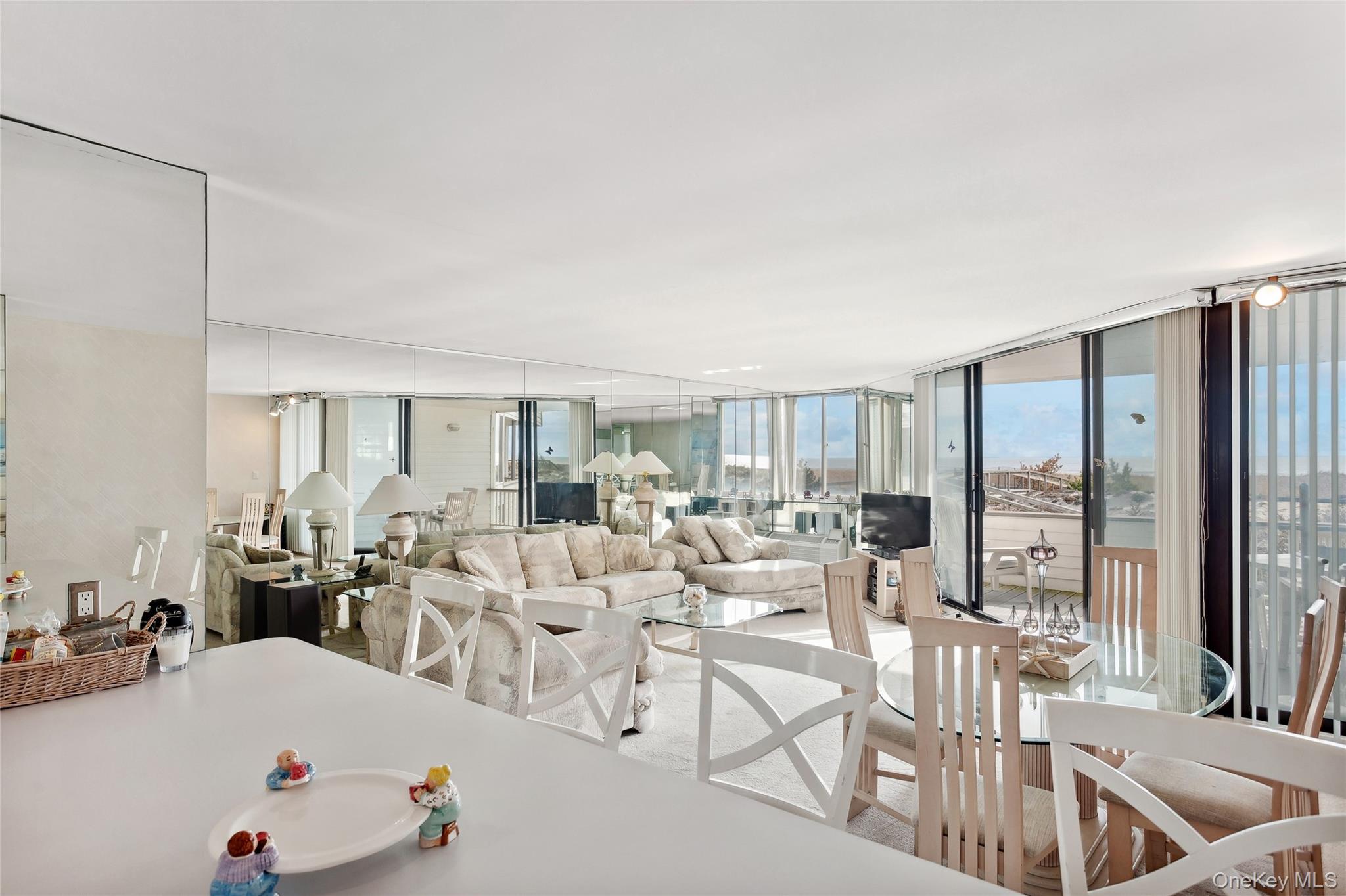 265 Dune Road 7-G Westhampton Beach Westhampton Beach, NY 11978