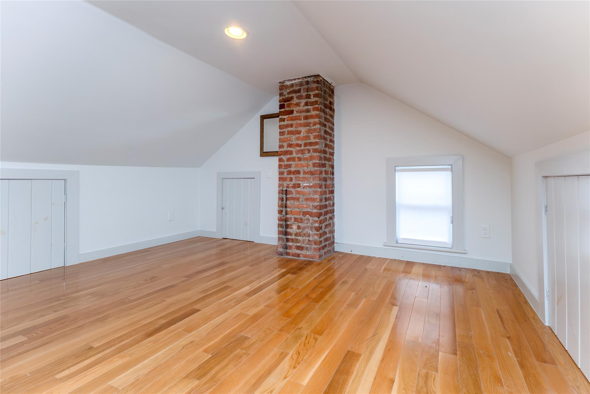 1091 Albany Post Road Out of NYC Gardiner, NY 12525