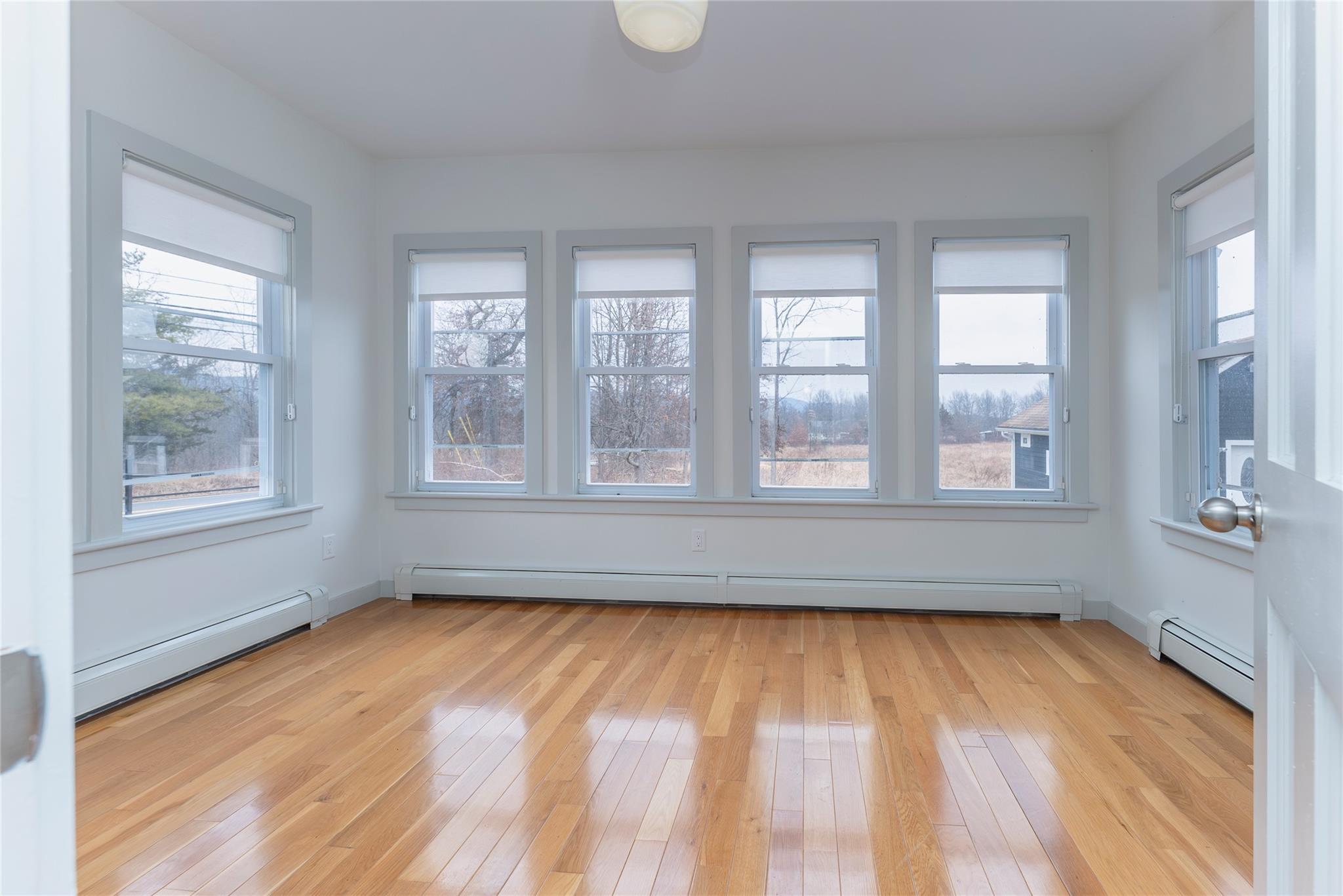 1091 Albany Post Road Out of NYC Gardiner, NY 12525