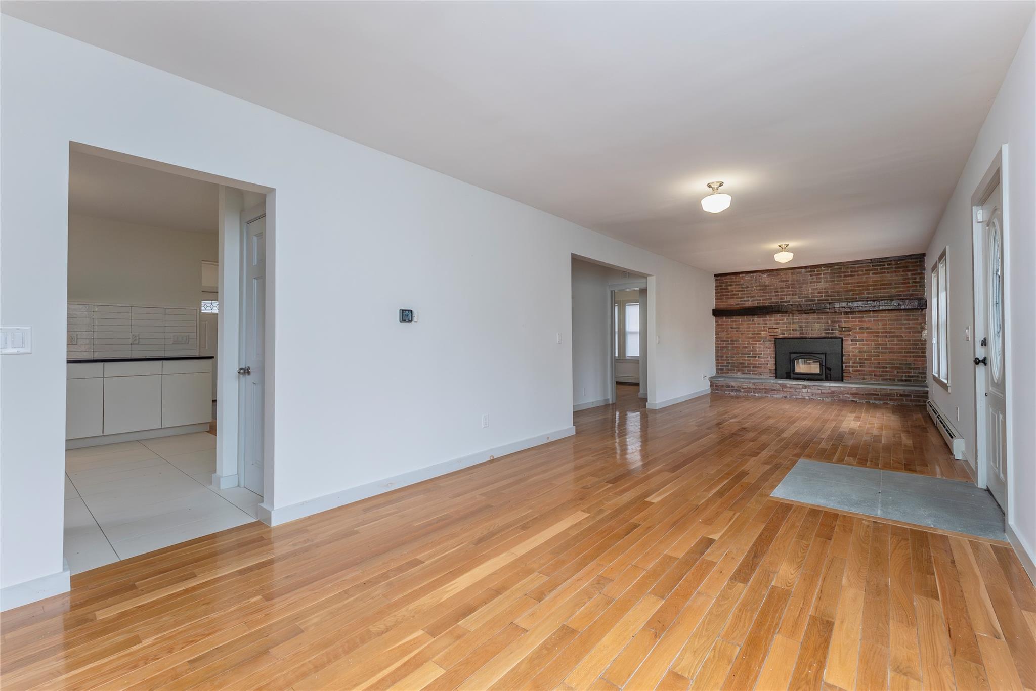 1091 Albany Post Road Out of NYC Gardiner, NY 12525