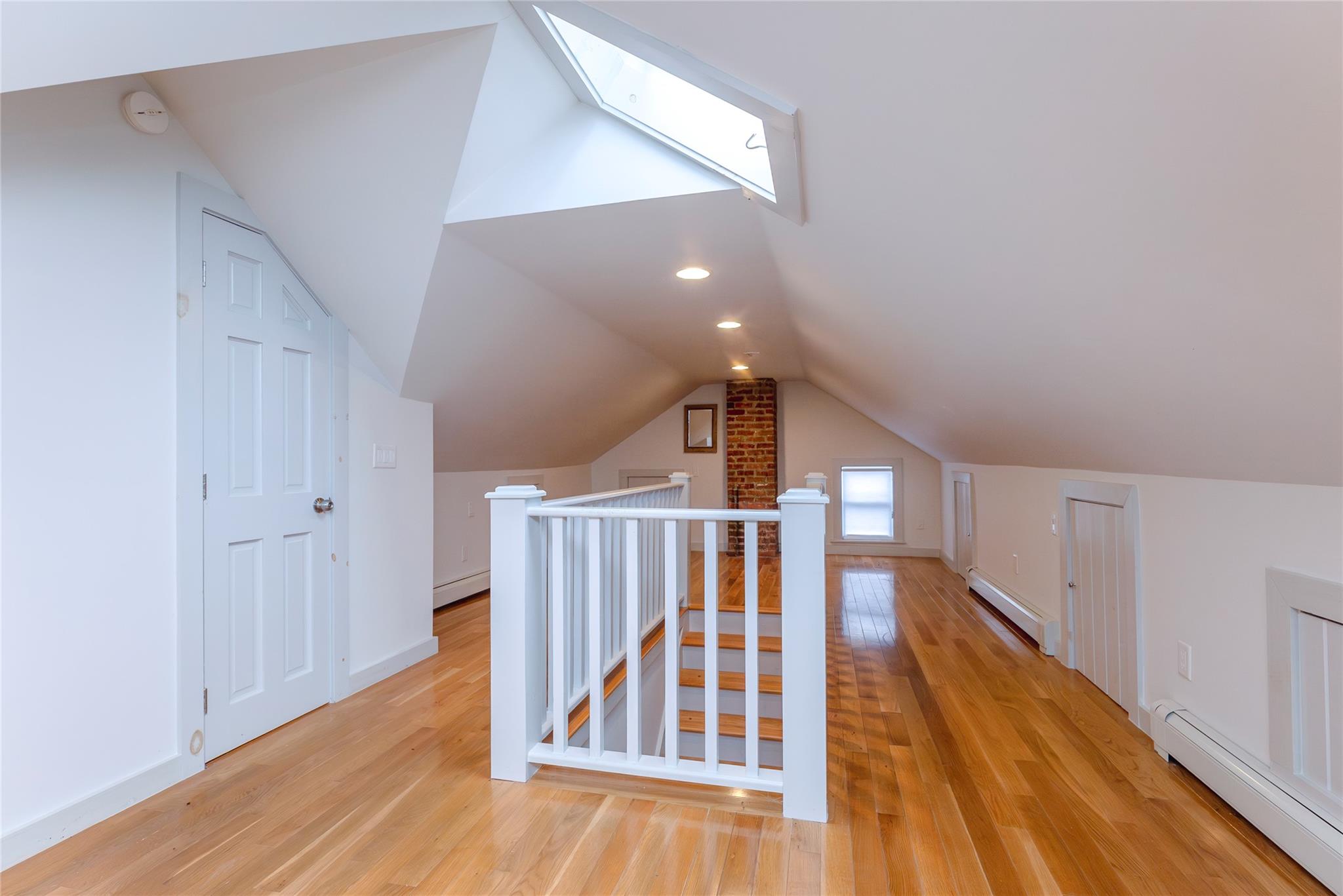 1091 Albany Post Road Out of NYC Gardiner, NY 12525