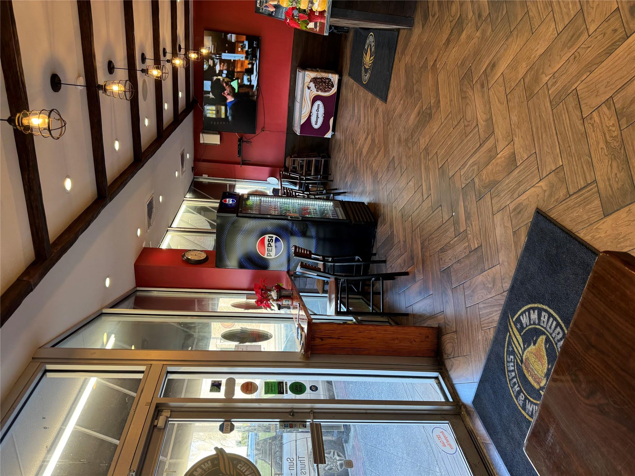 182 West Main Street Bay Shore Bay Shore, NY 11706