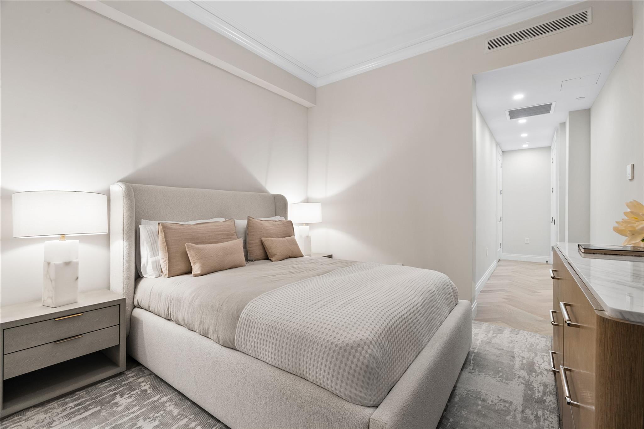 78-29 Austin Street TH-7 Forest Hills Forest Hills, NY 11375