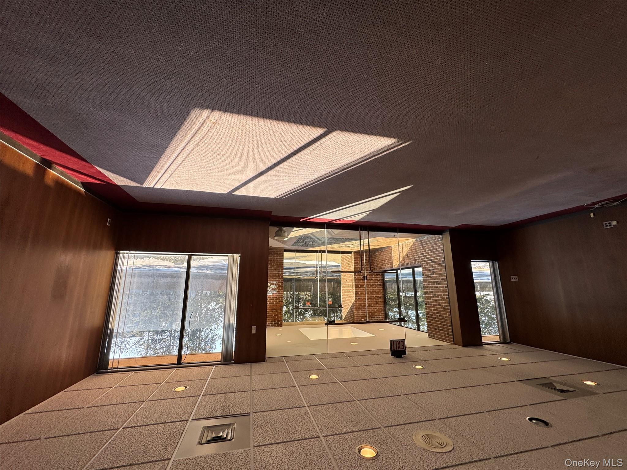 1400 Youngs Avenue Southold Southold, NY 11971