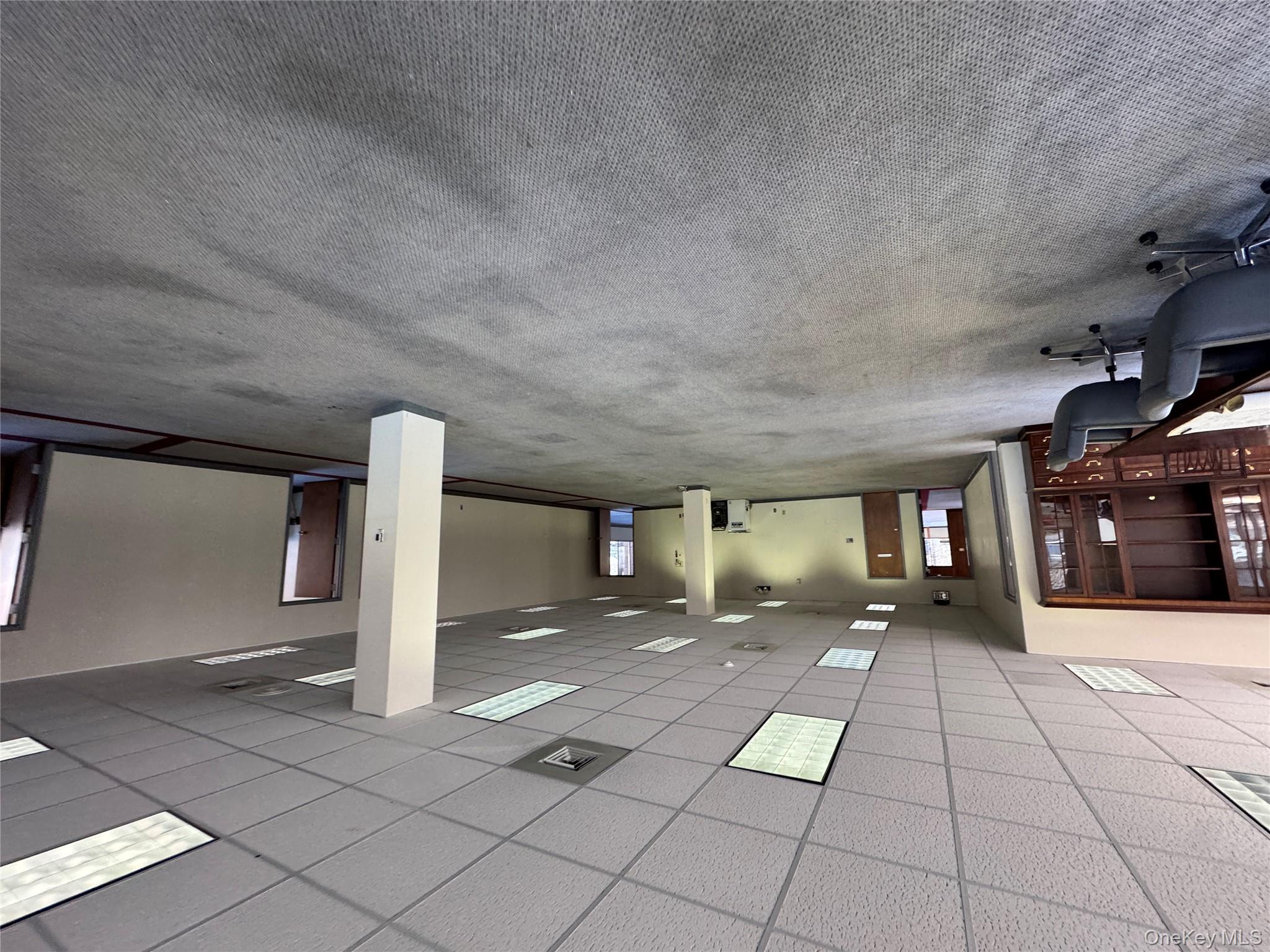 1400 Youngs Avenue Southold Southold, NY 11971