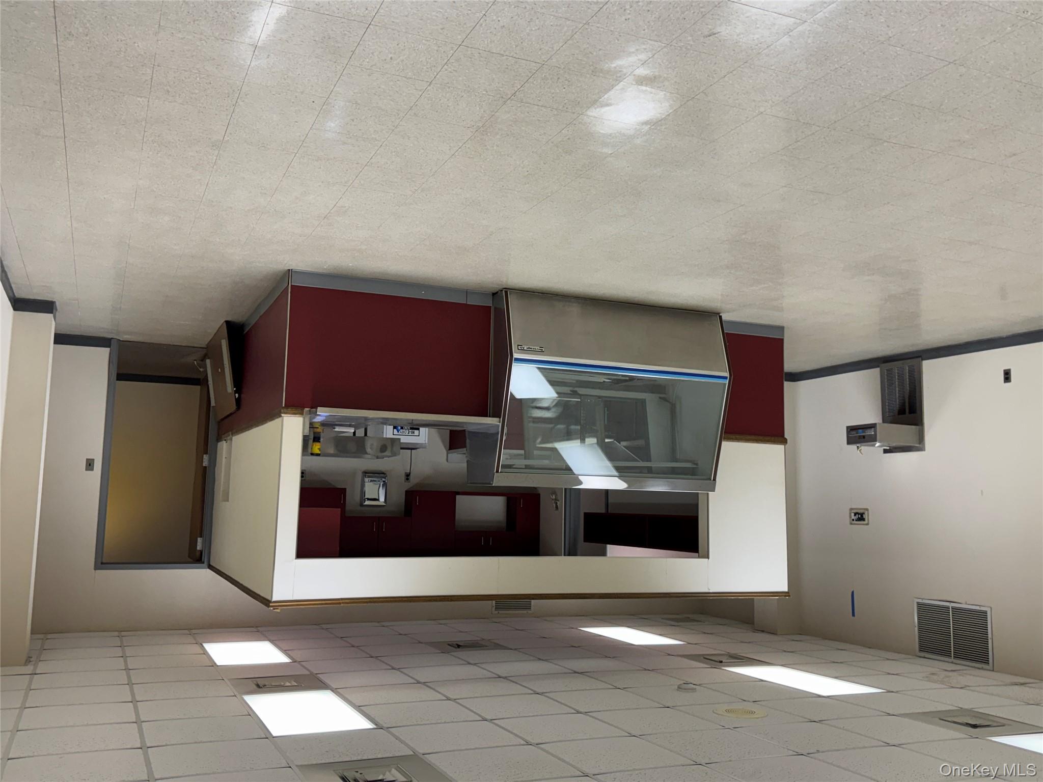 1400 Youngs Avenue Southold Southold, NY 11971