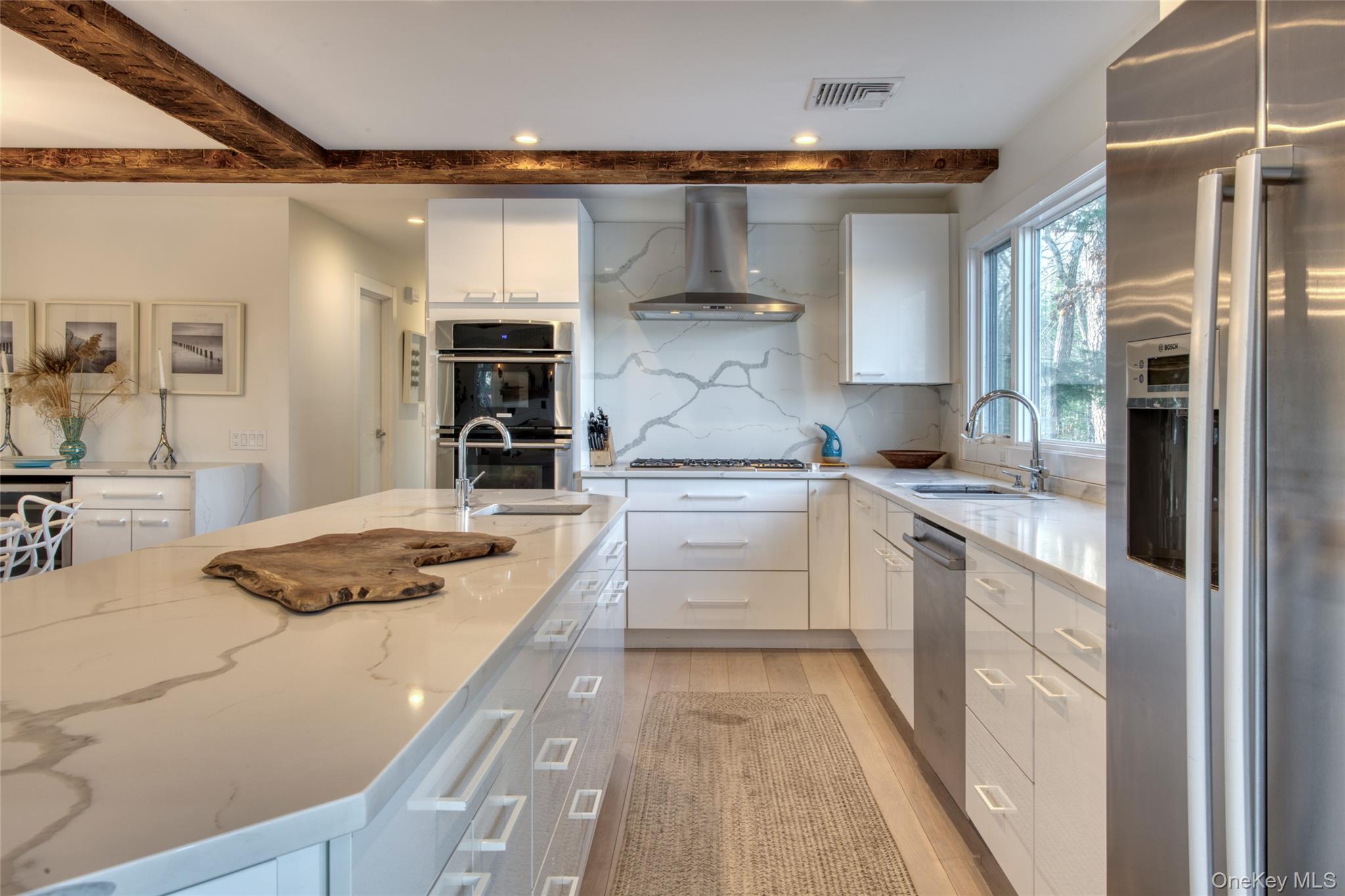 57 Big Fresh Pond Road Southampton Southampton, NY 11968